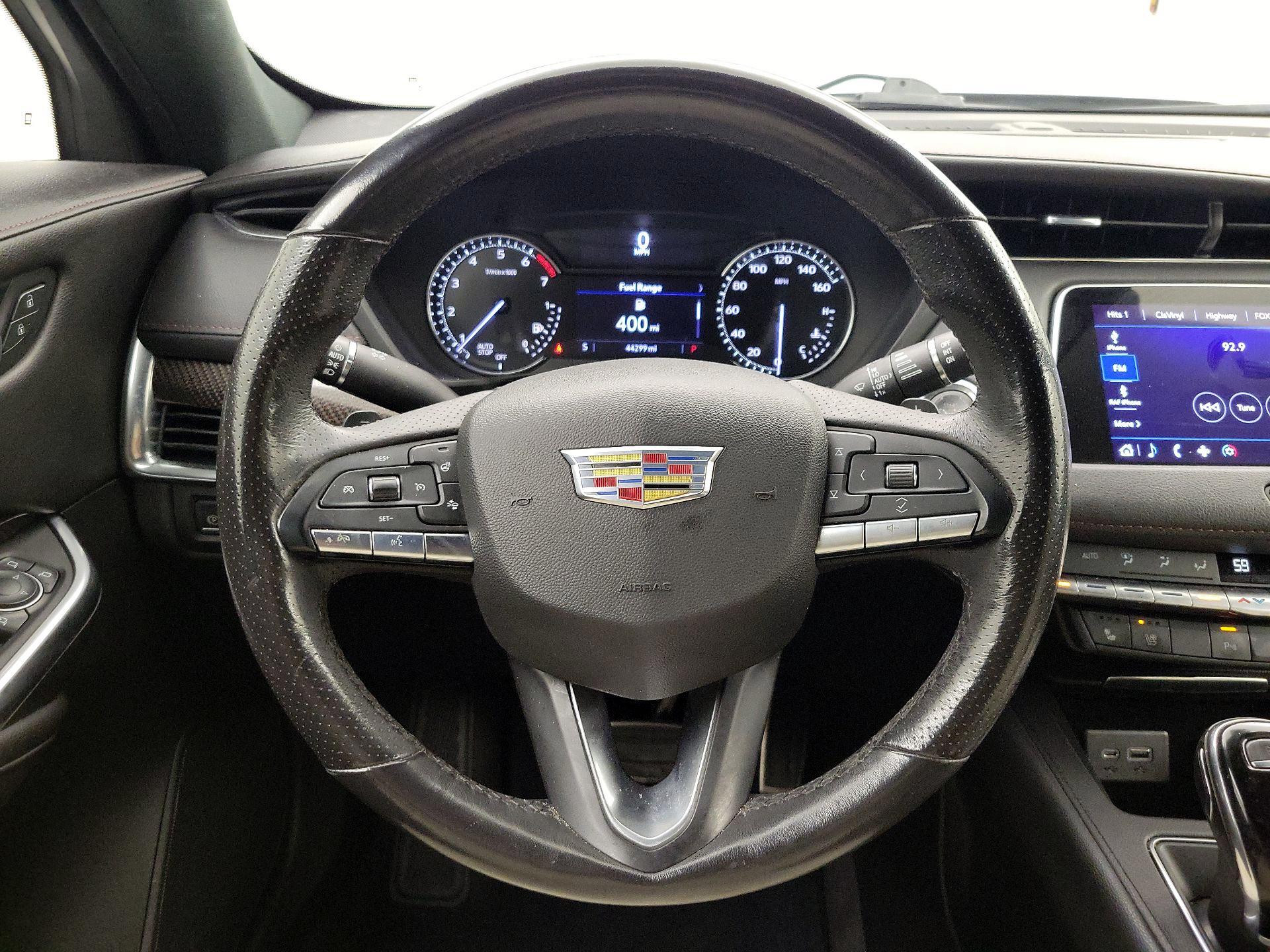 Thumbnail: 2020 Cadillac XT4 - 10