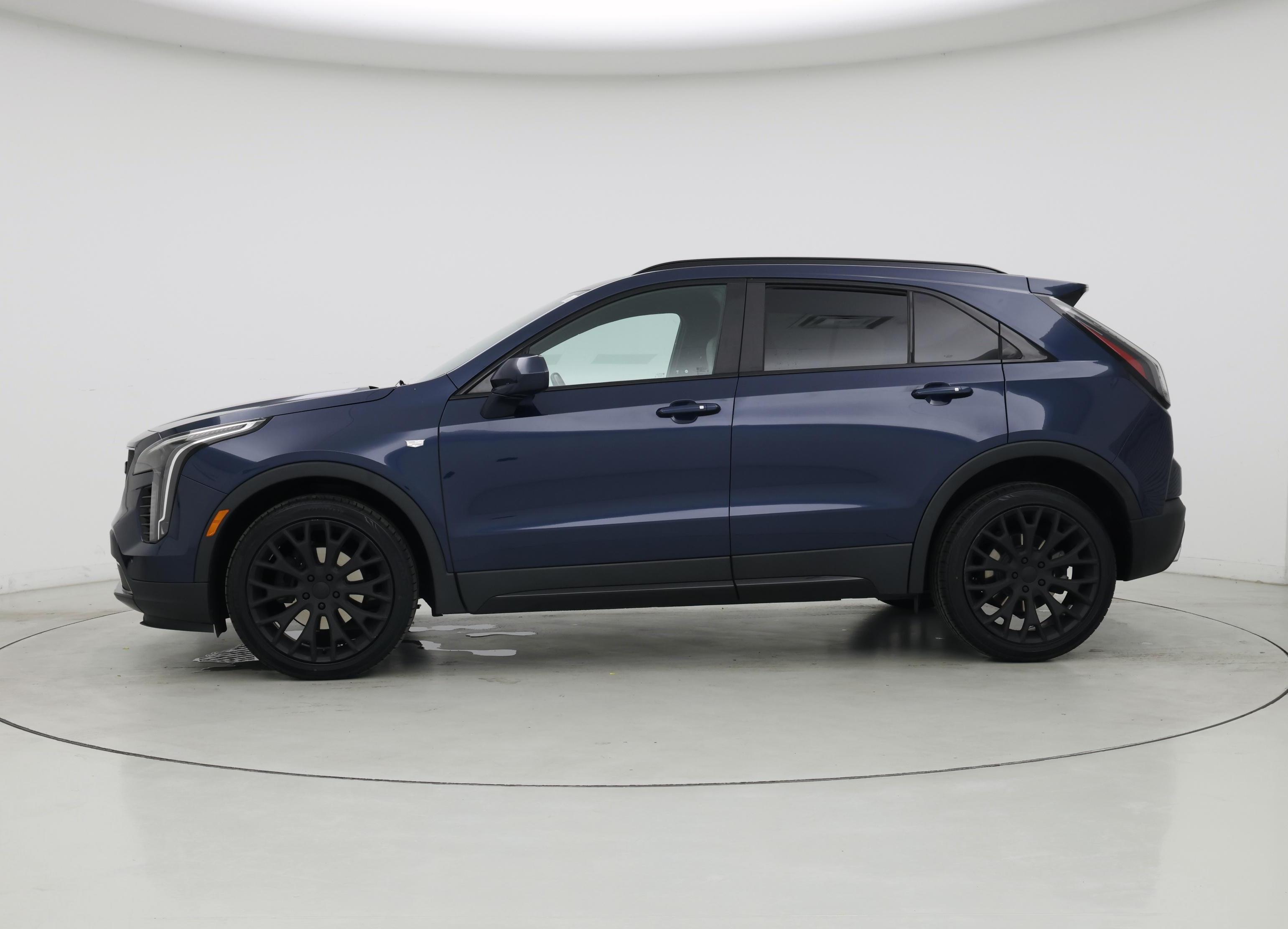 Thumbnail: 2020 Cadillac XT4 - 3