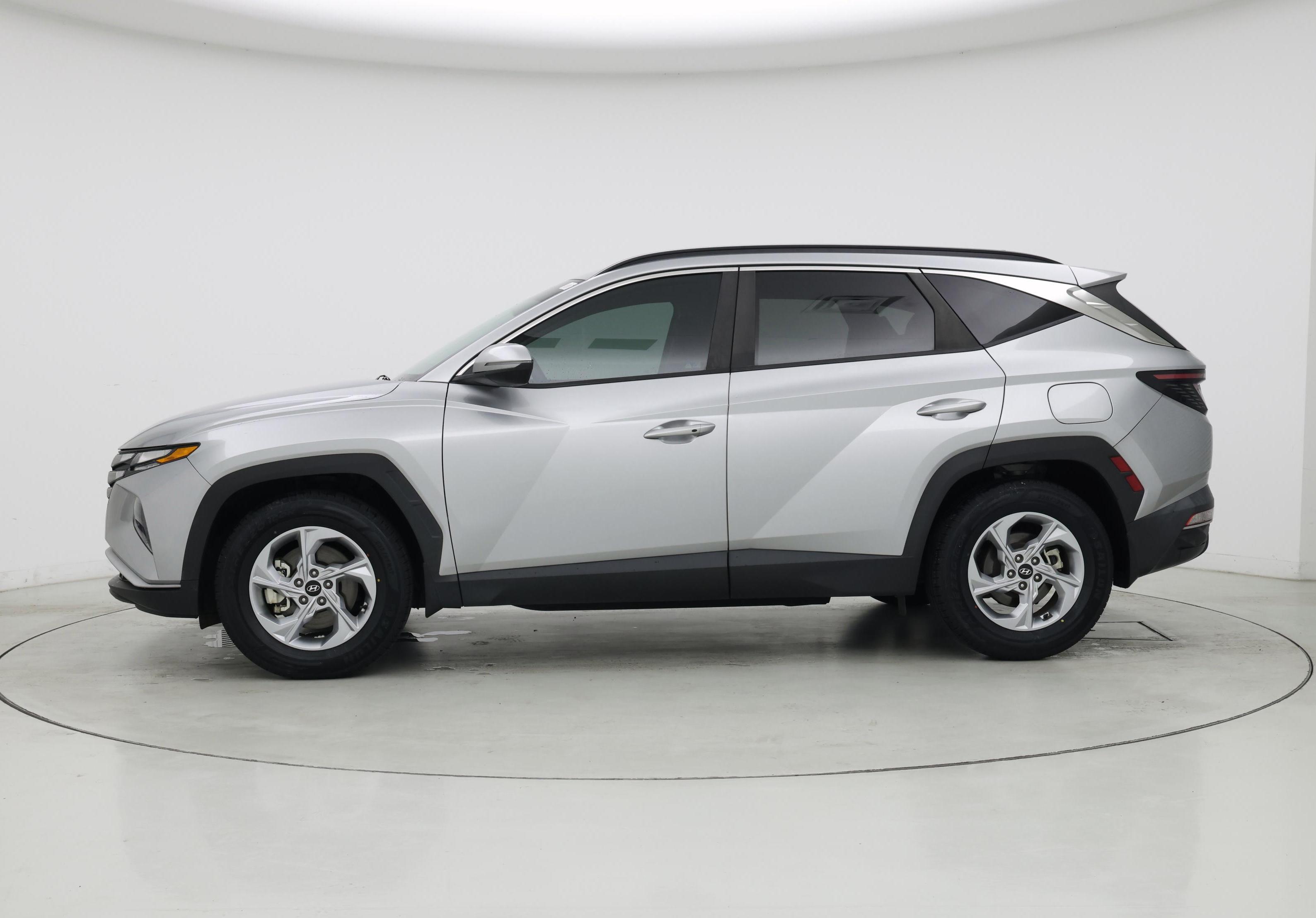 Thumbnail: 2022 Hyundai Tucson - 3