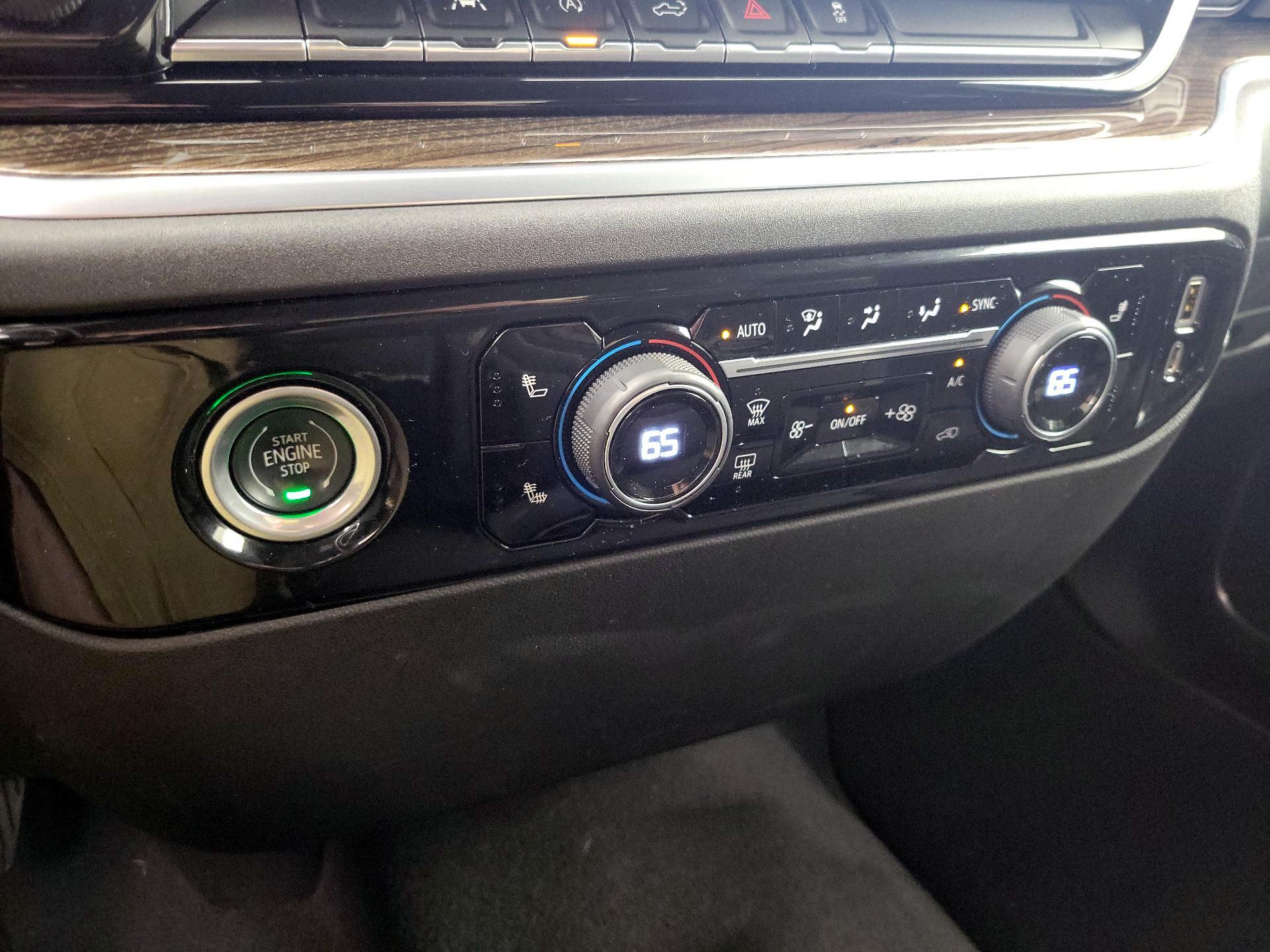 Thumbnail: 2022 Chevrolet Silverado 1500 - 16