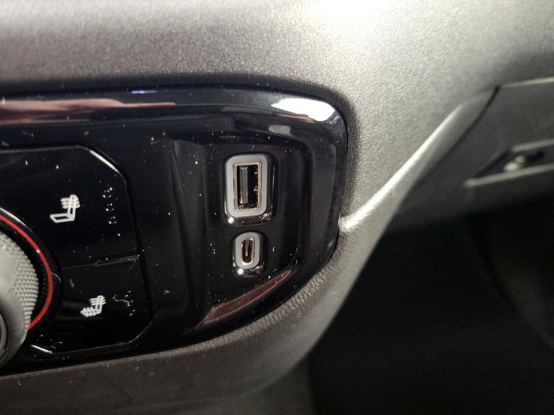 Thumbnail: 2022 Chevrolet Silverado 1500 - 18