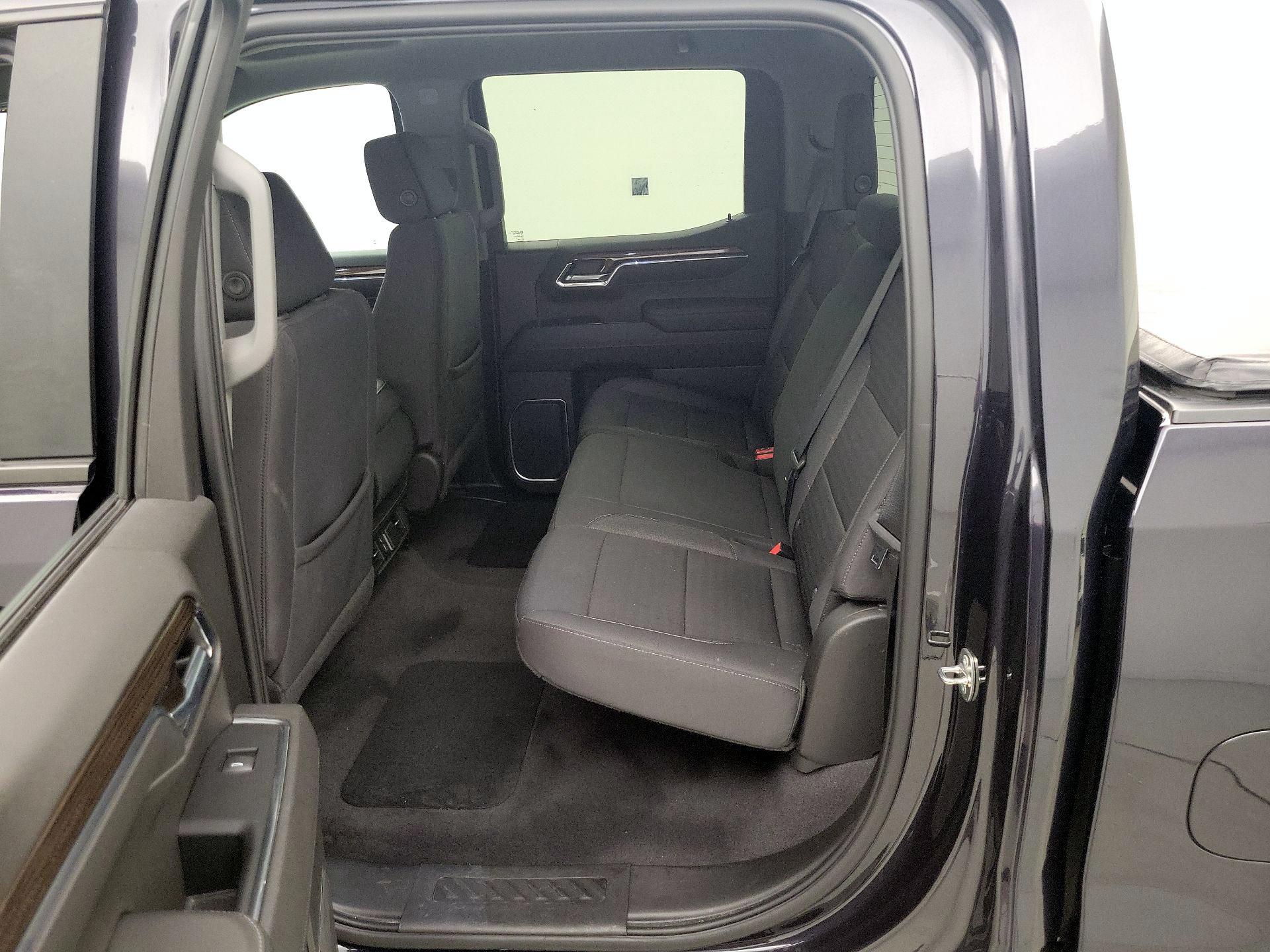 Thumbnail: 2022 Chevrolet Silverado 1500 - 19