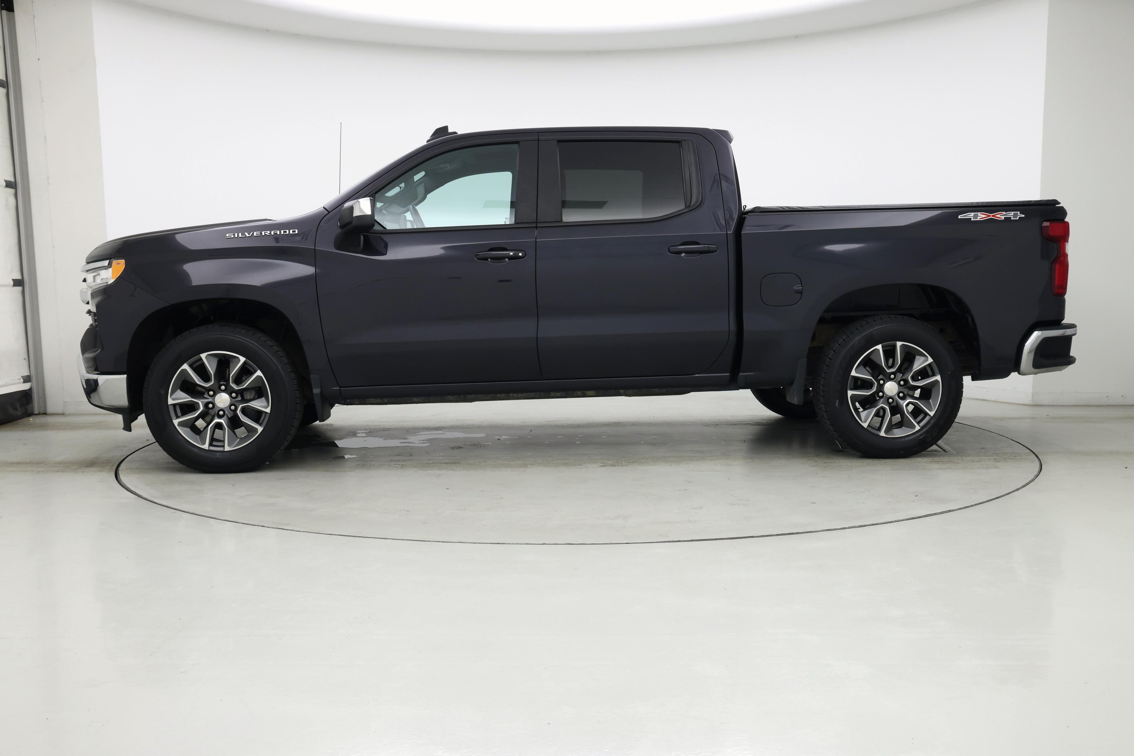 Thumbnail: 2022 Chevrolet Silverado 1500 - 3