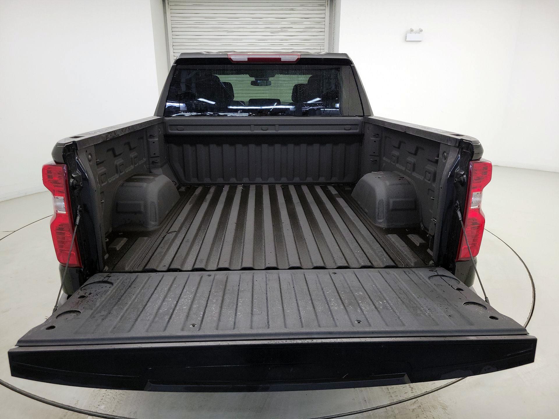 Thumbnail: 2023 Chevrolet Silverado 1500 - 20