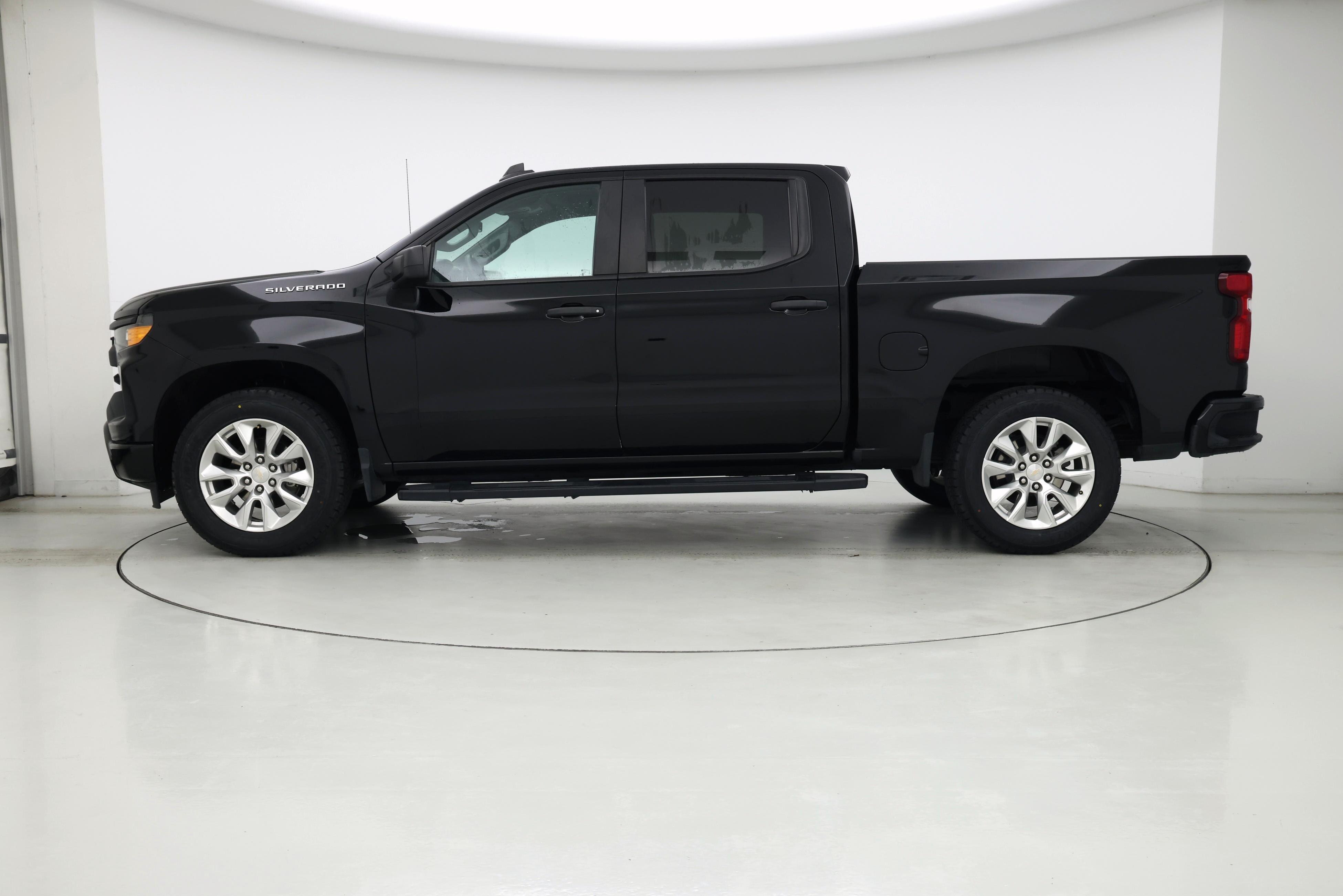 Thumbnail: 2023 Chevrolet Silverado 1500 - 3