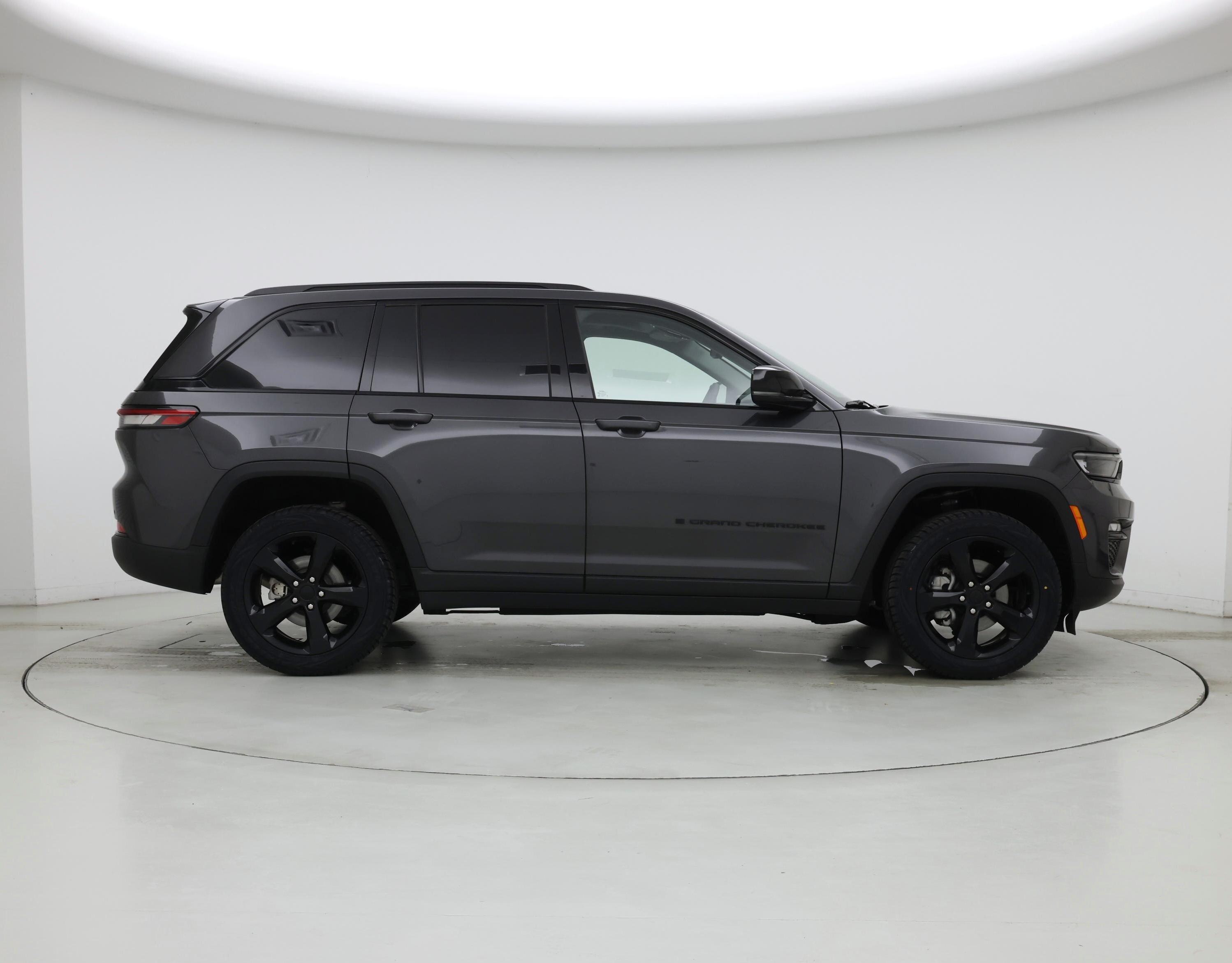 Thumbnail: 2023 Jeep Grand Cherokee - 7