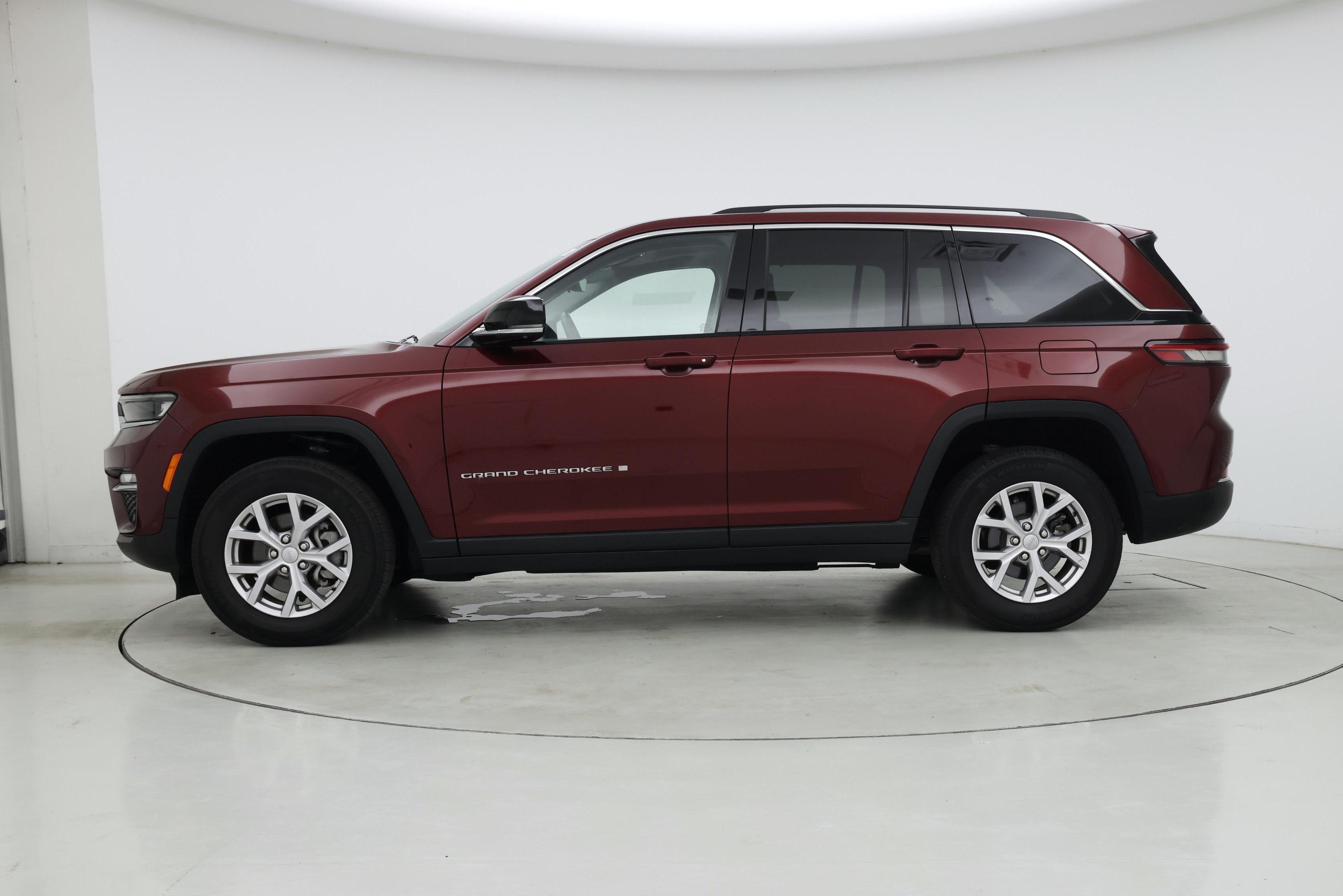 Thumbnail: 2022 Jeep Grand Cherokee - 3