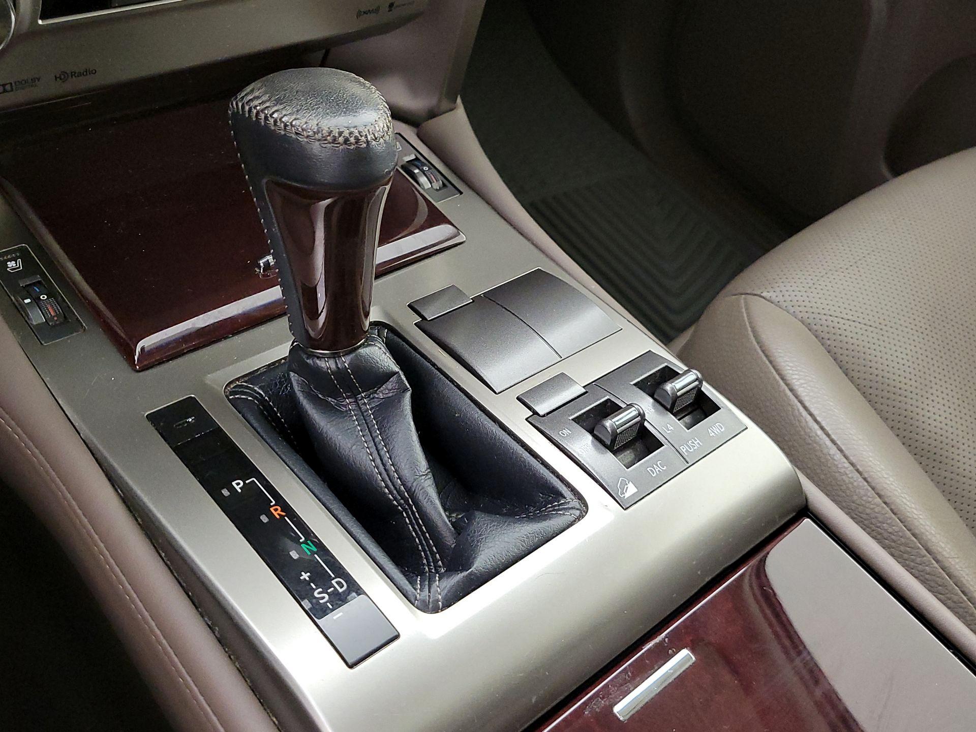 Thumbnail: 2017 Lexus GX - 18