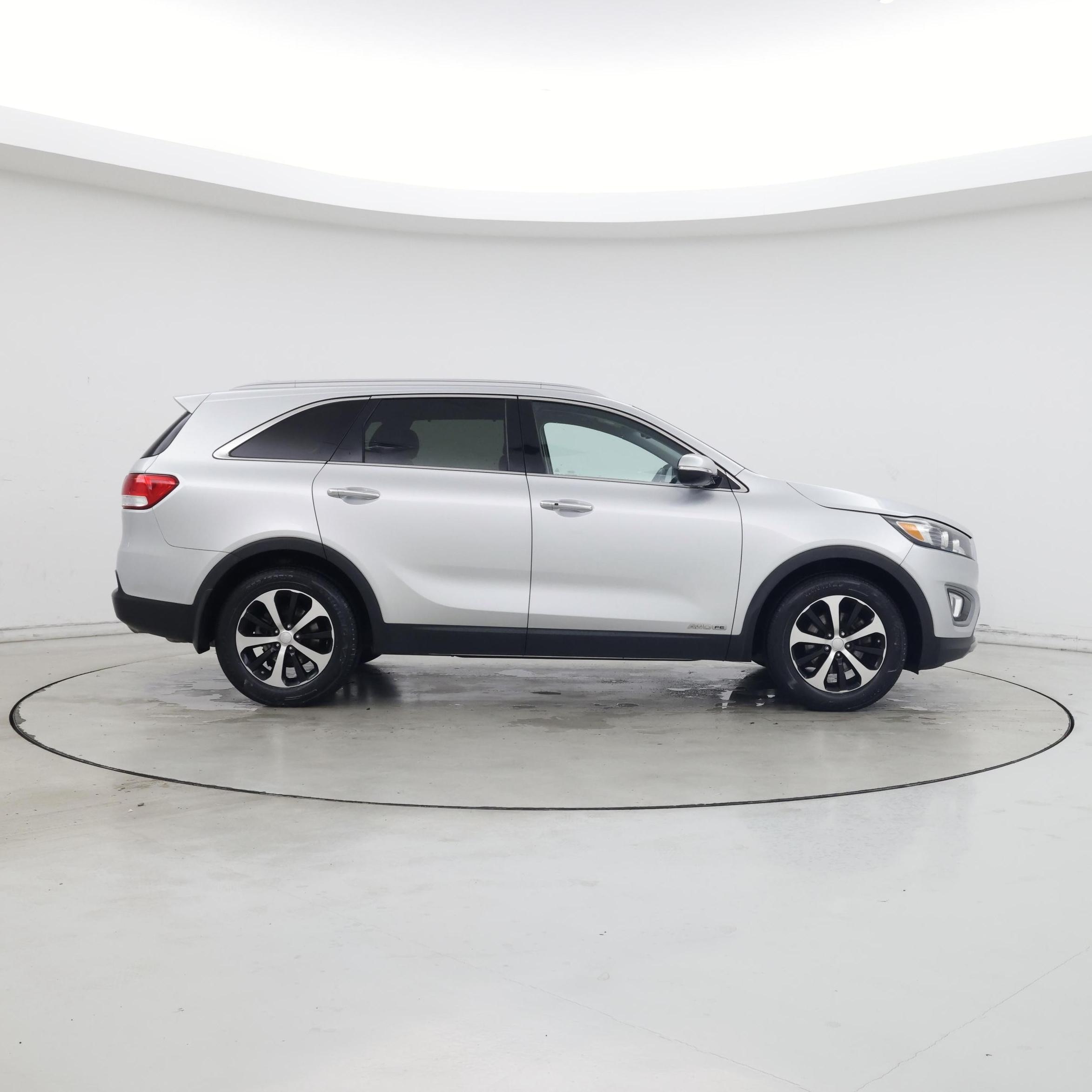 Thumbnail: 2017 Kia Sorento - 7