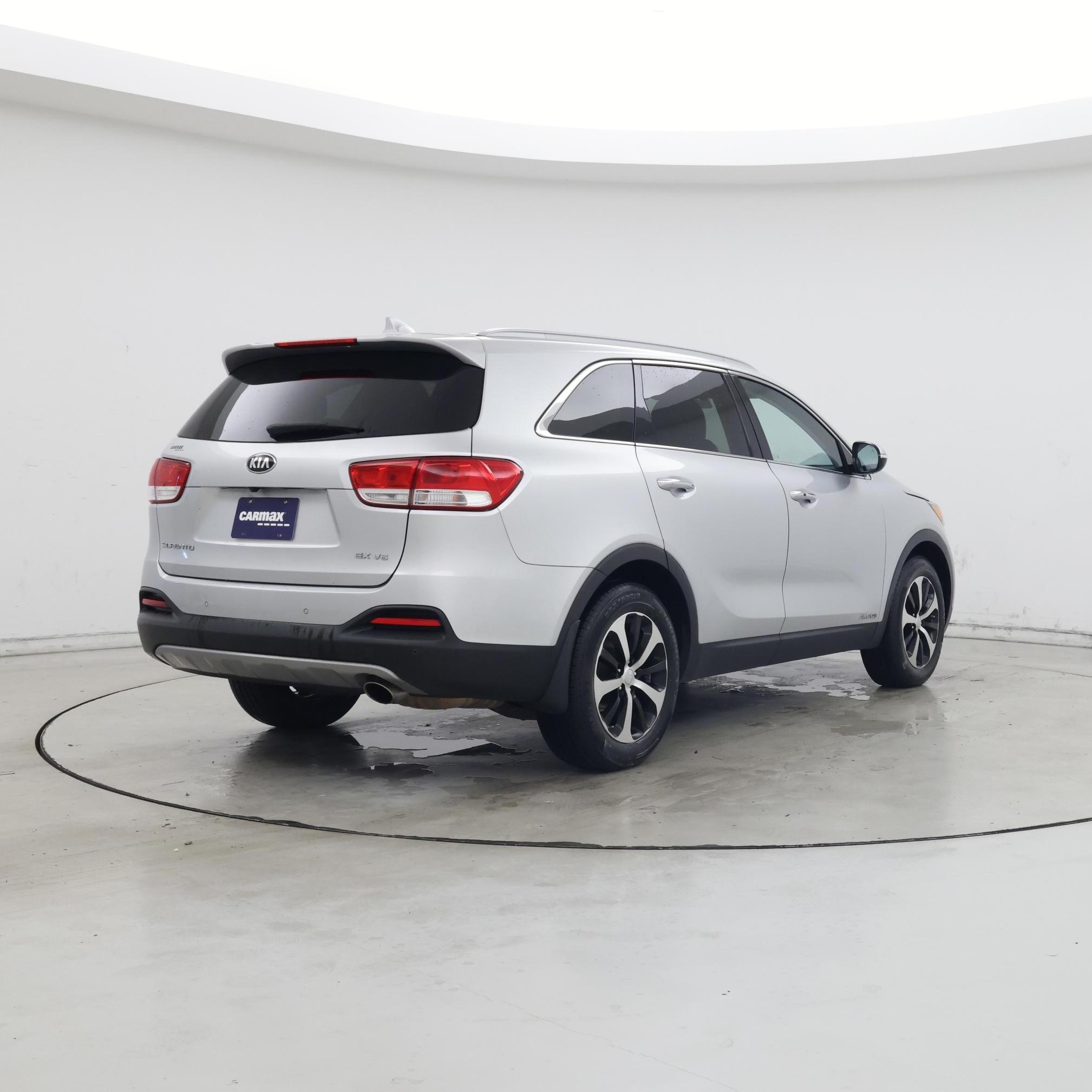 Thumbnail: 2017 Kia Sorento - 8