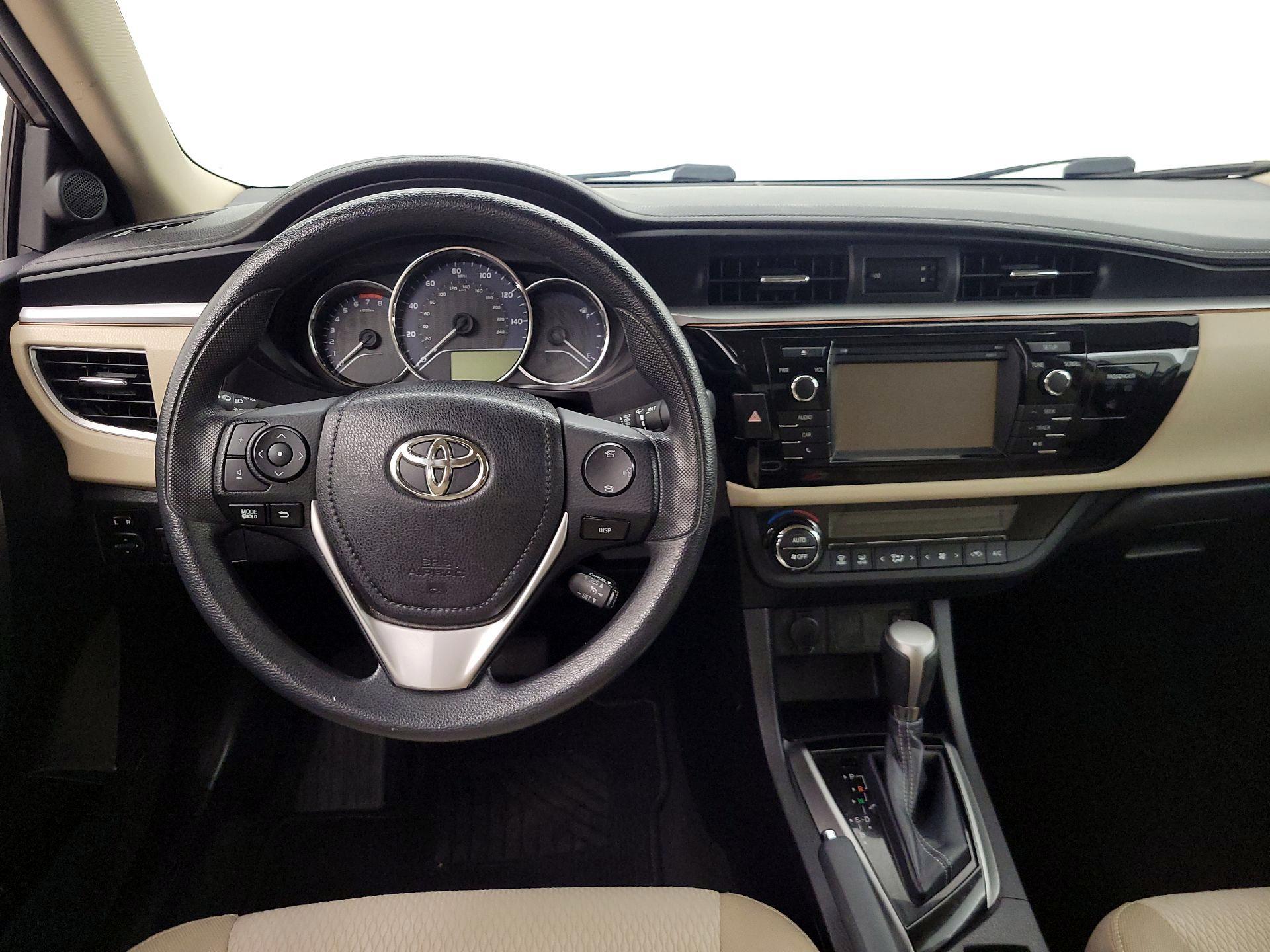 Thumbnail: 2016 Toyota Corolla - 10