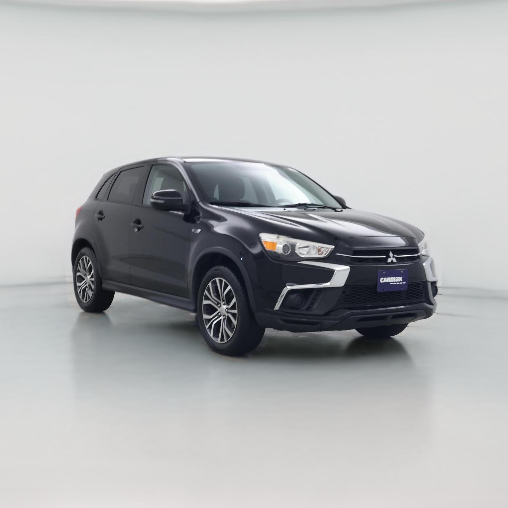 Thumbnail: 2018 Mitsubishi Outlander - 1