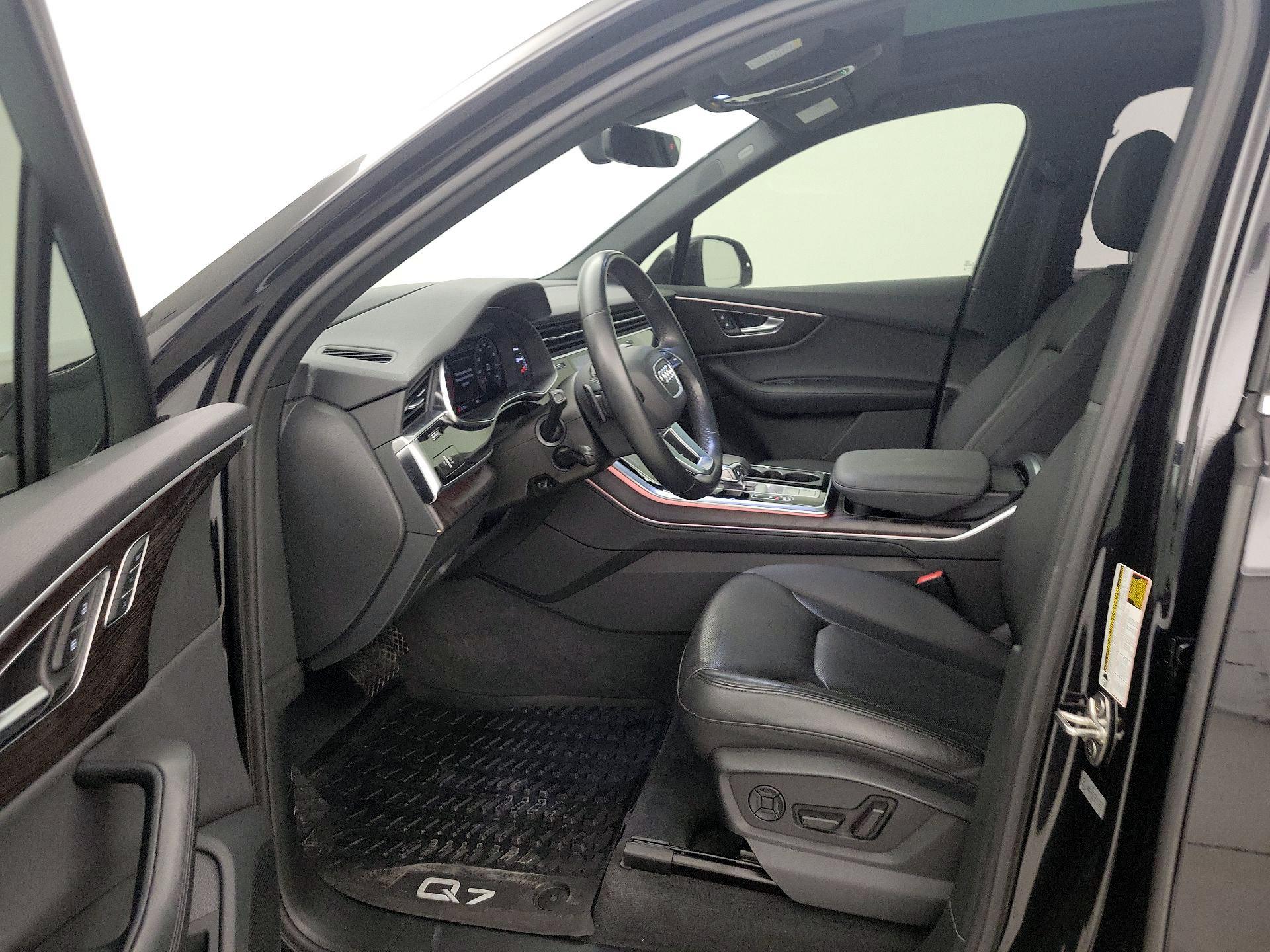 Thumbnail: 2021 Audi Q7 - 11