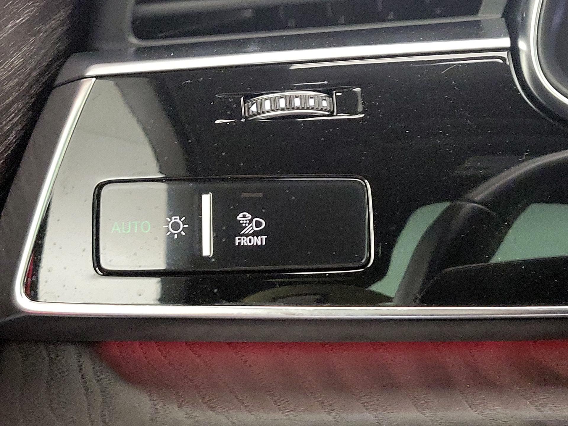 Thumbnail: 2021 Audi Q7 - 13