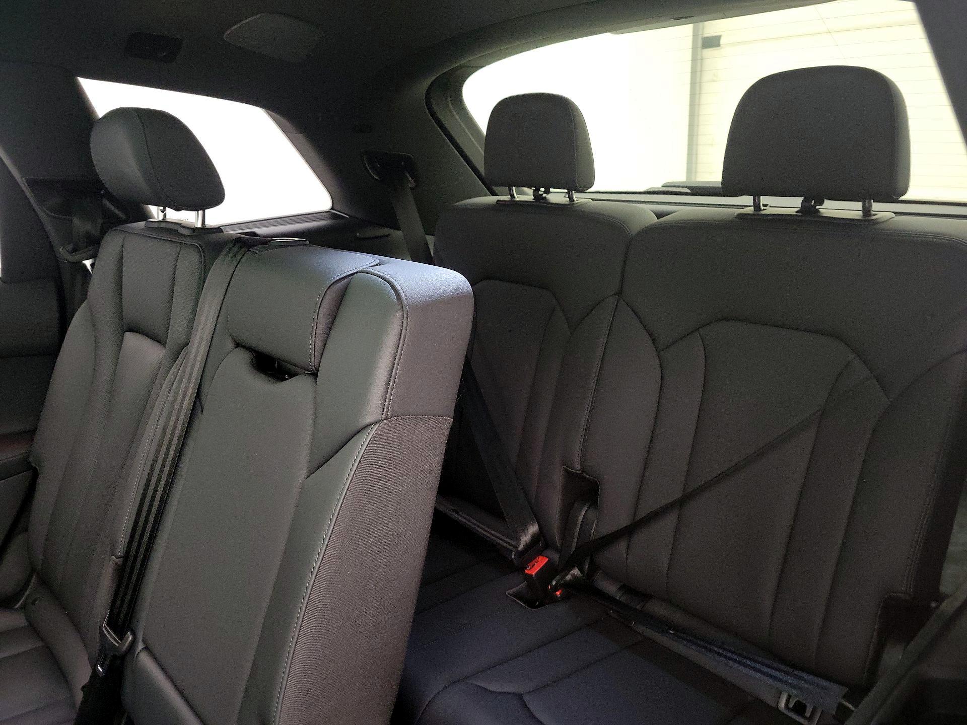 Thumbnail: 2021 Audi Q7 - 20