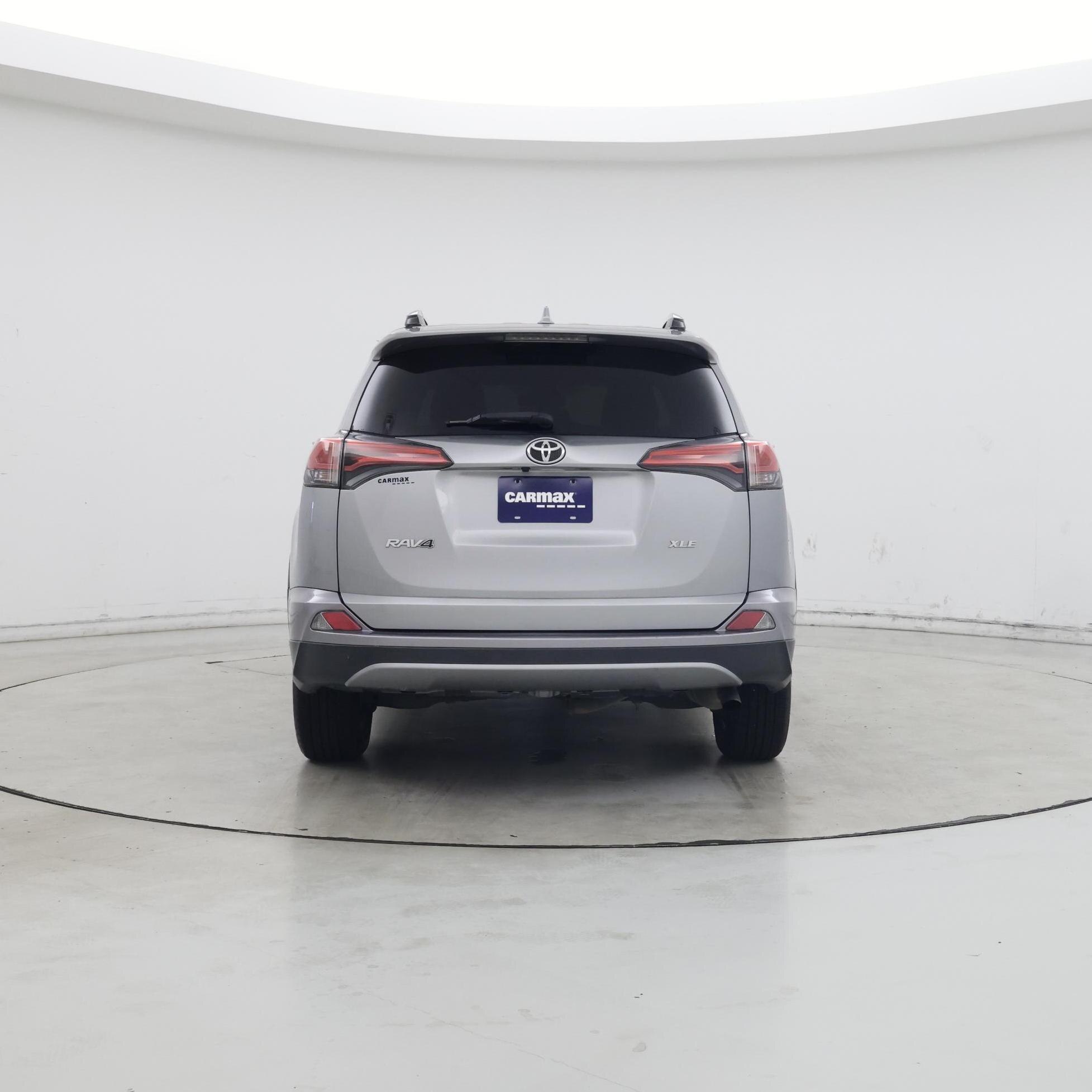 Thumbnail: 2018 Toyota RAV4 - 6