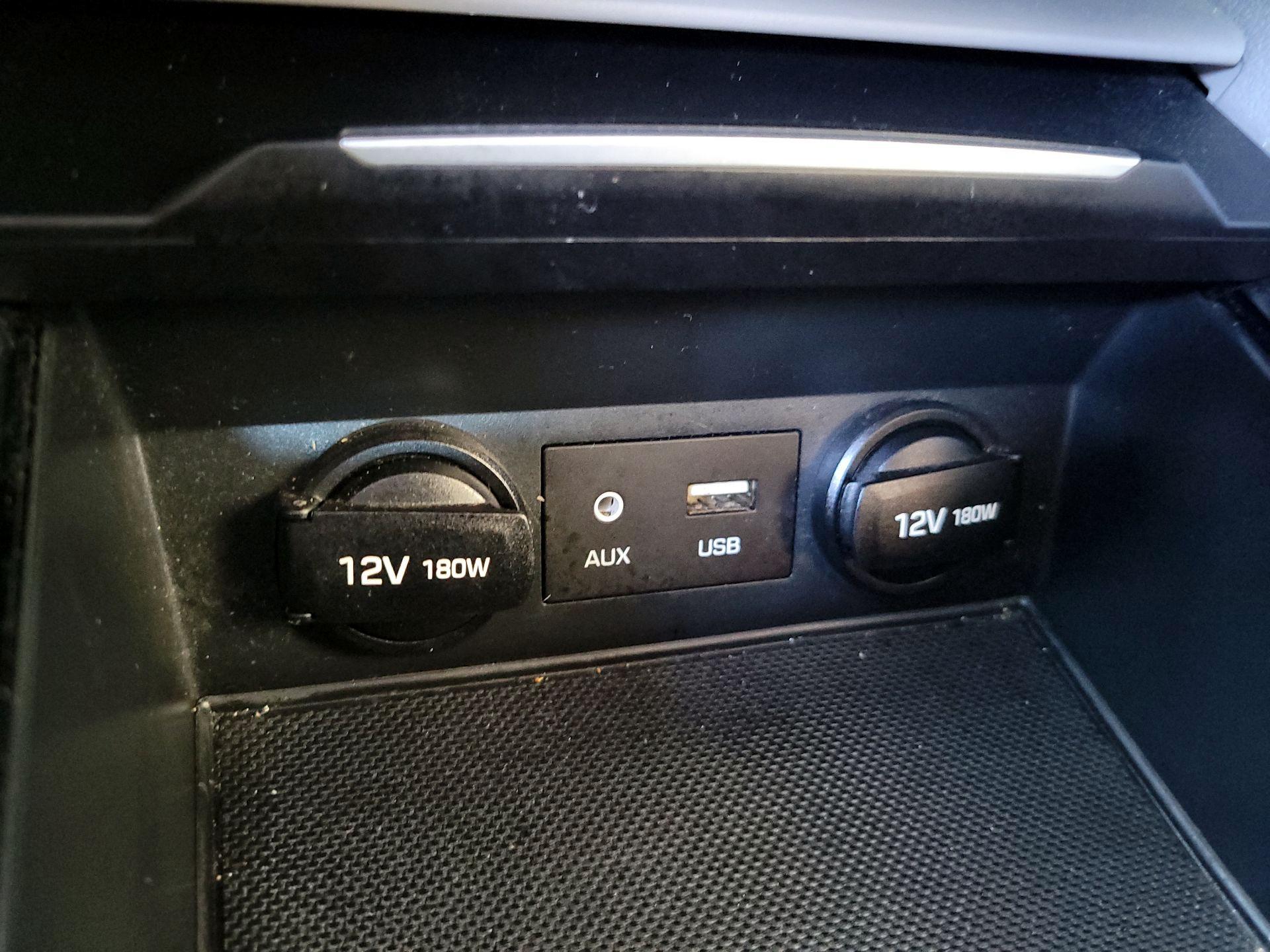 Thumbnail: 2018 Hyundai Elantra - 17