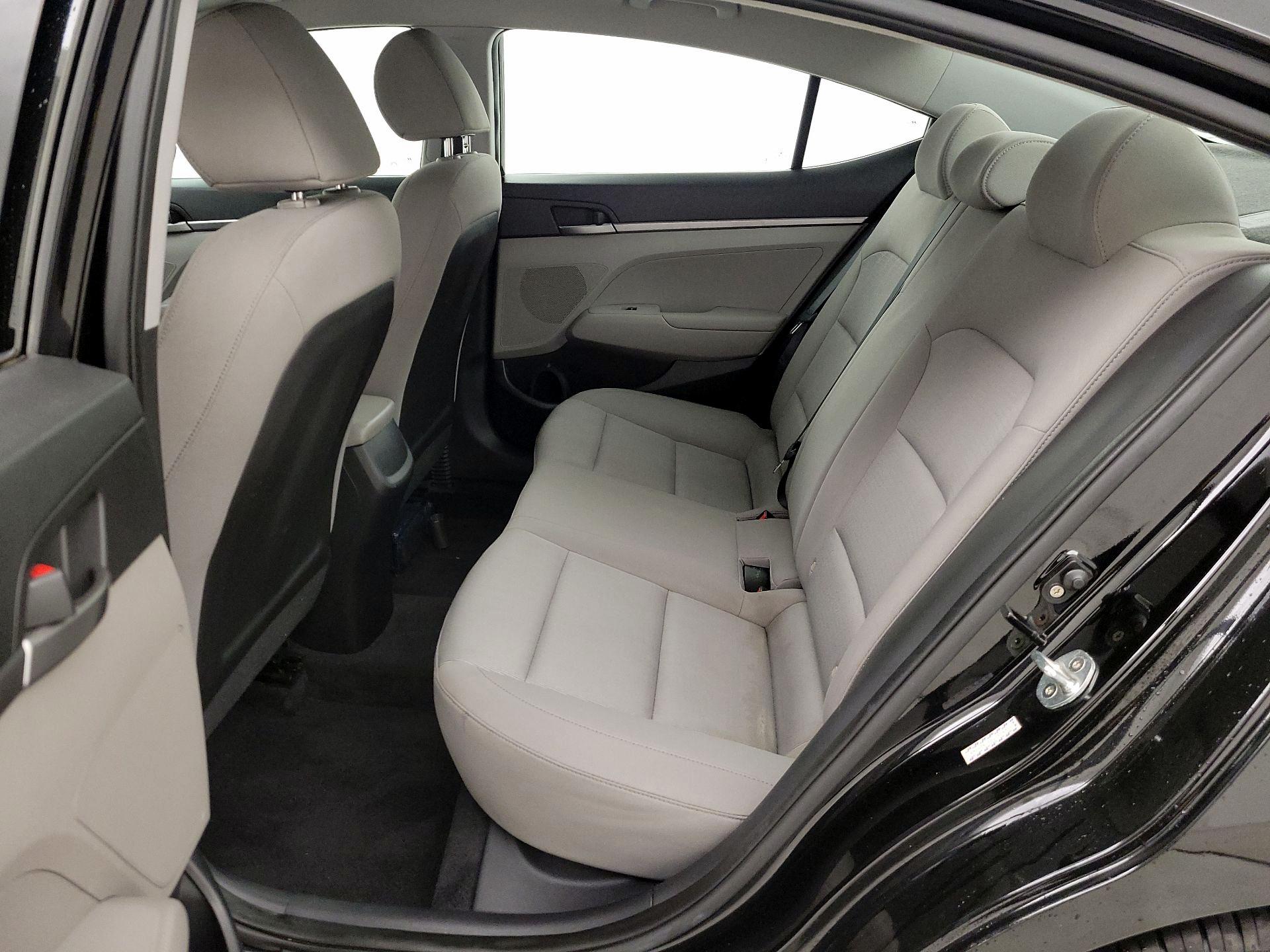 Thumbnail: 2018 Hyundai Elantra - 18