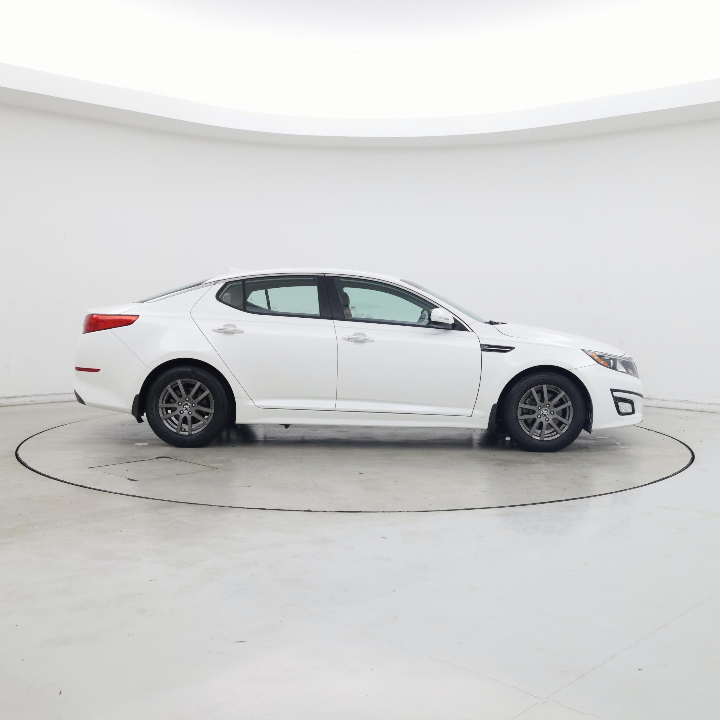 Thumbnail: 2015 Kia Optima - 7