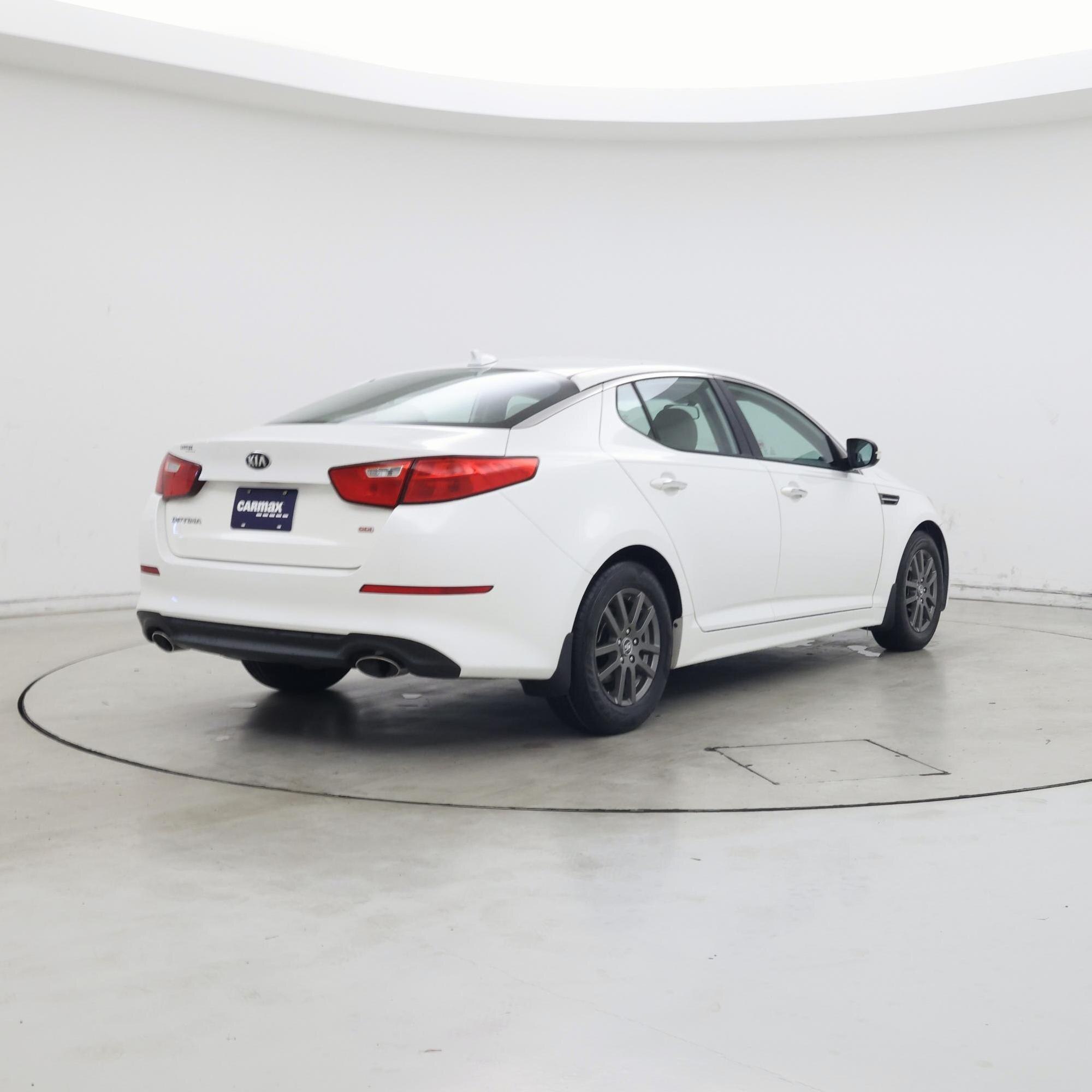 Thumbnail: 2015 Kia Optima - 8