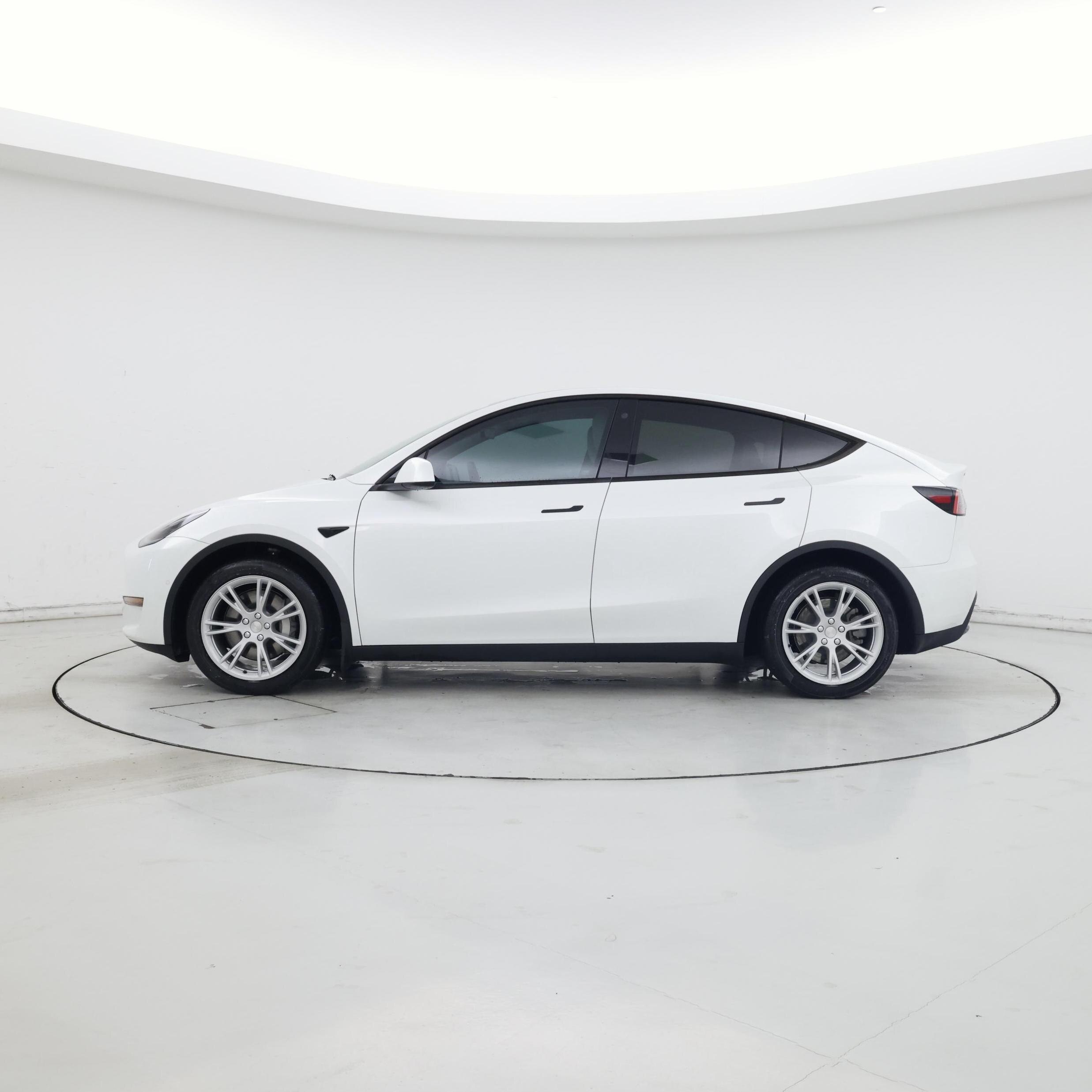 Thumbnail: 2021 Tesla Model Y - 3