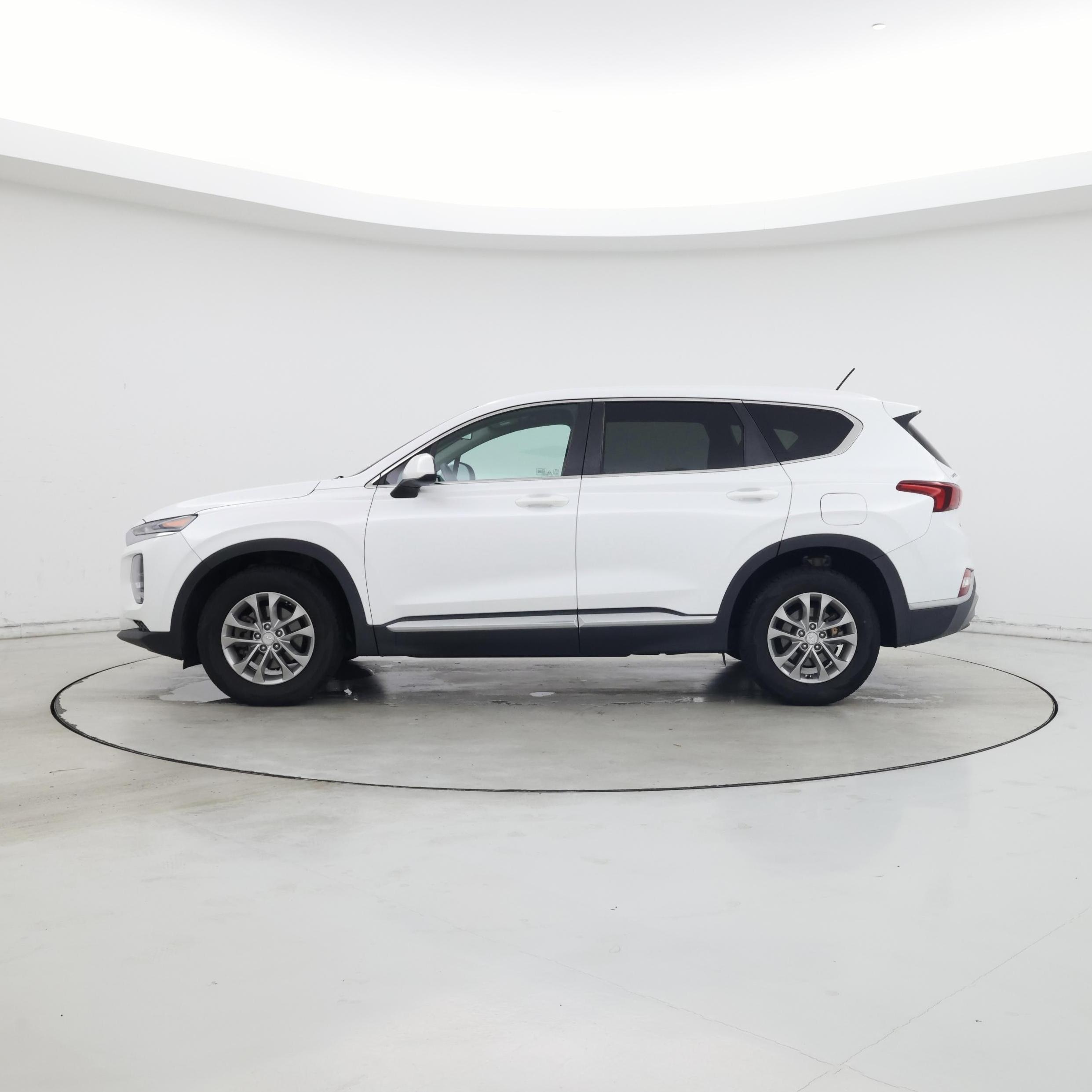 Thumbnail: 2019 Hyundai Santa Fe - 3