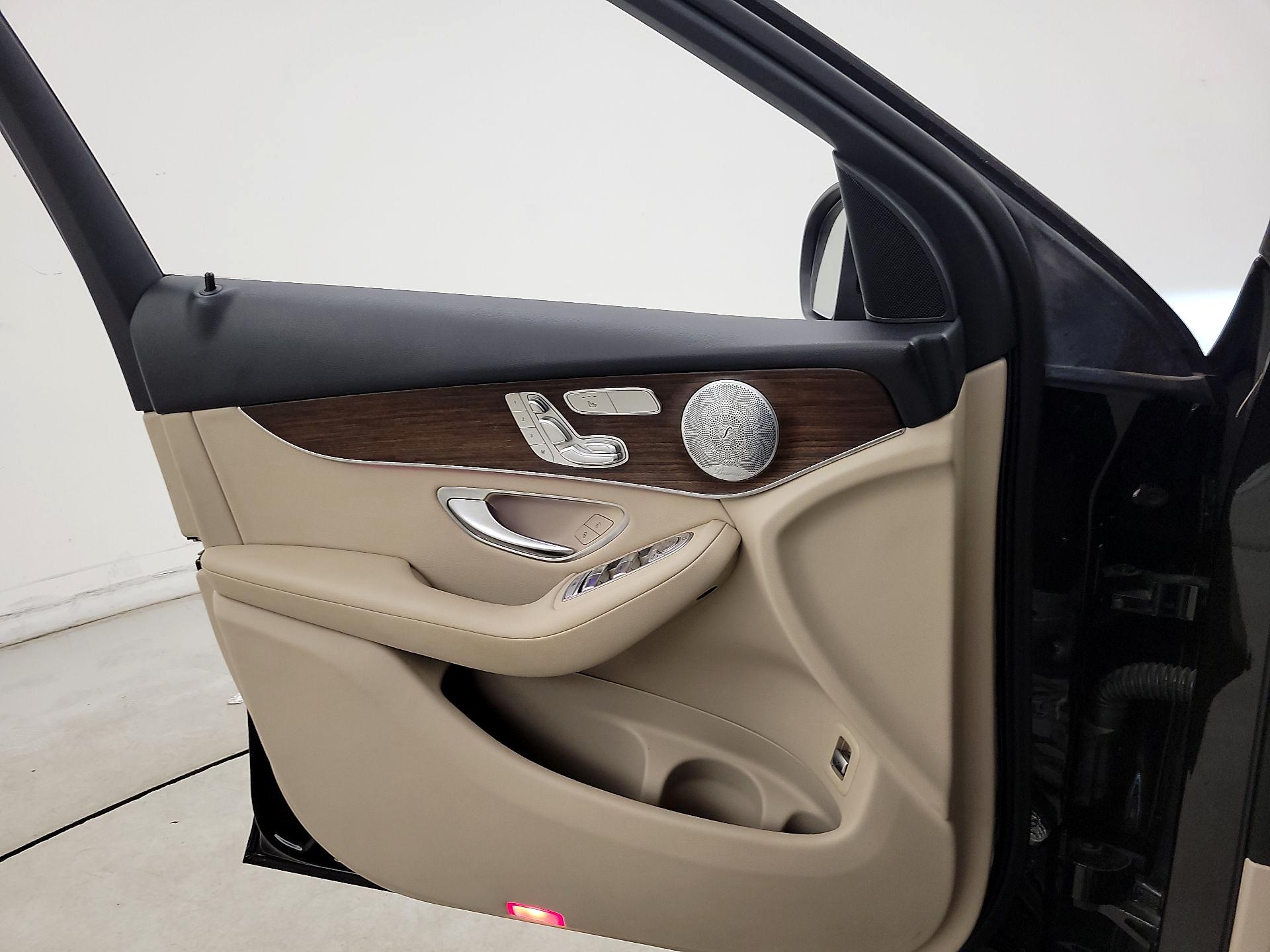 Thumbnail: 2020 Mercedes-Benz GLC - 12