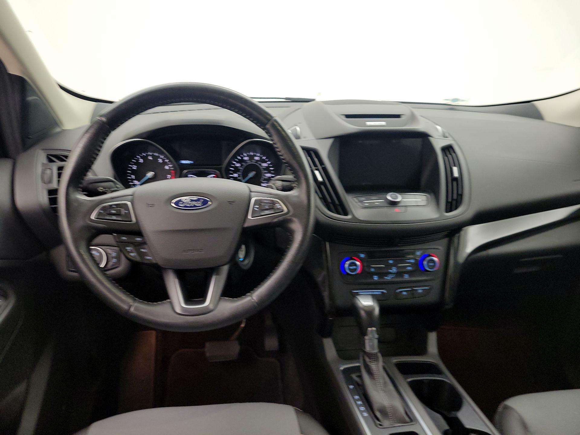 Thumbnail: 2017 Ford Escape - 10