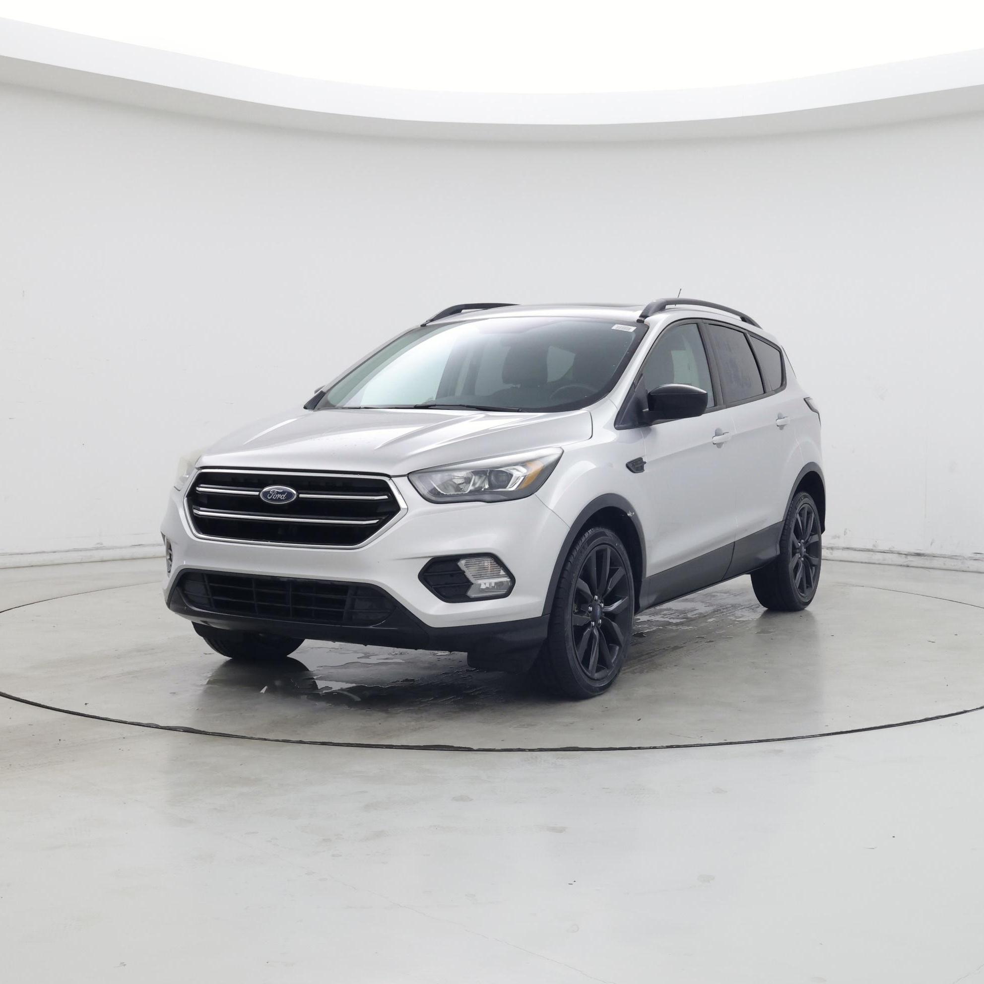 Thumbnail: 2017 Ford Escape - 4