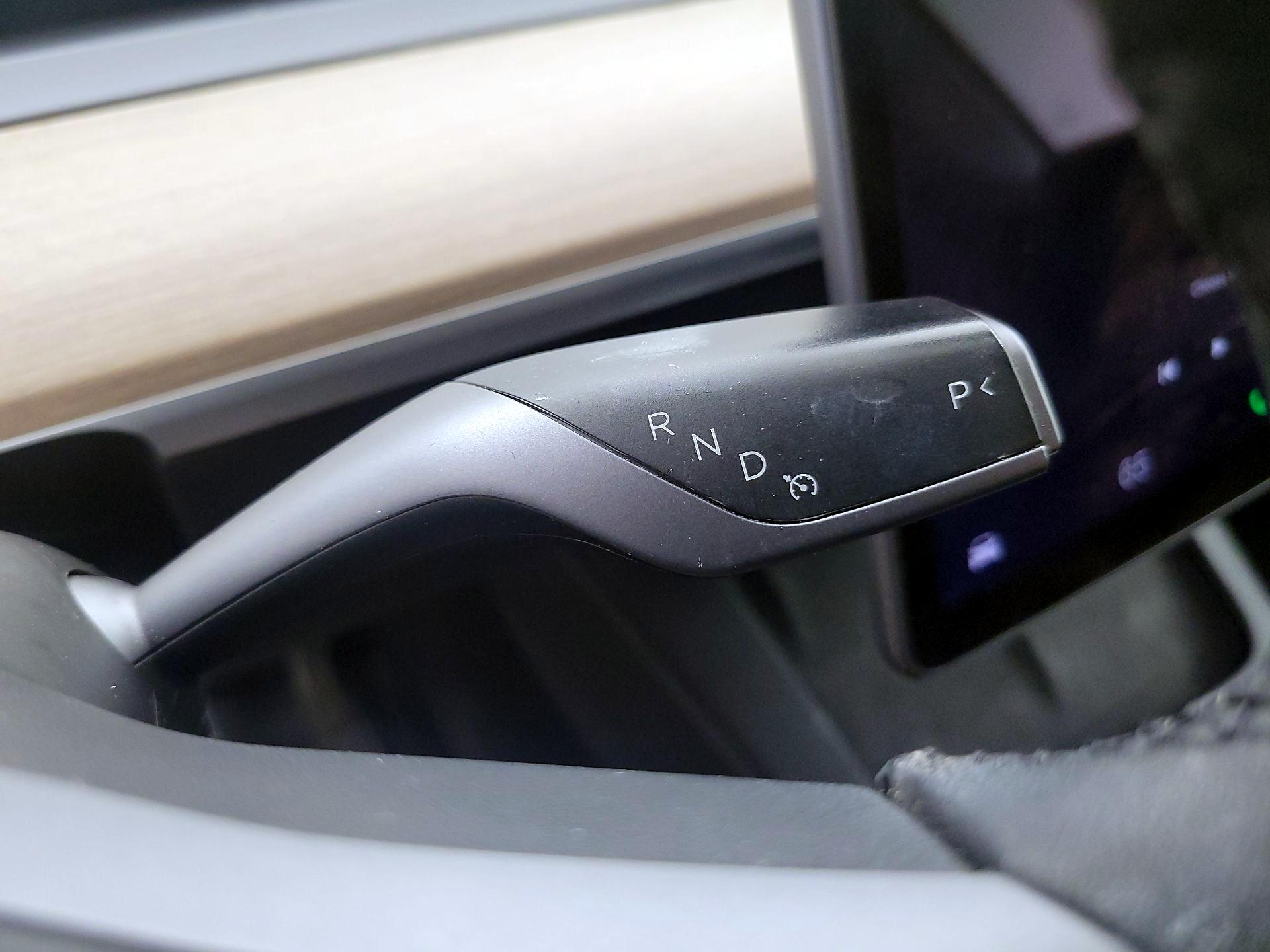 Thumbnail: 2022 Tesla Model Y - 17