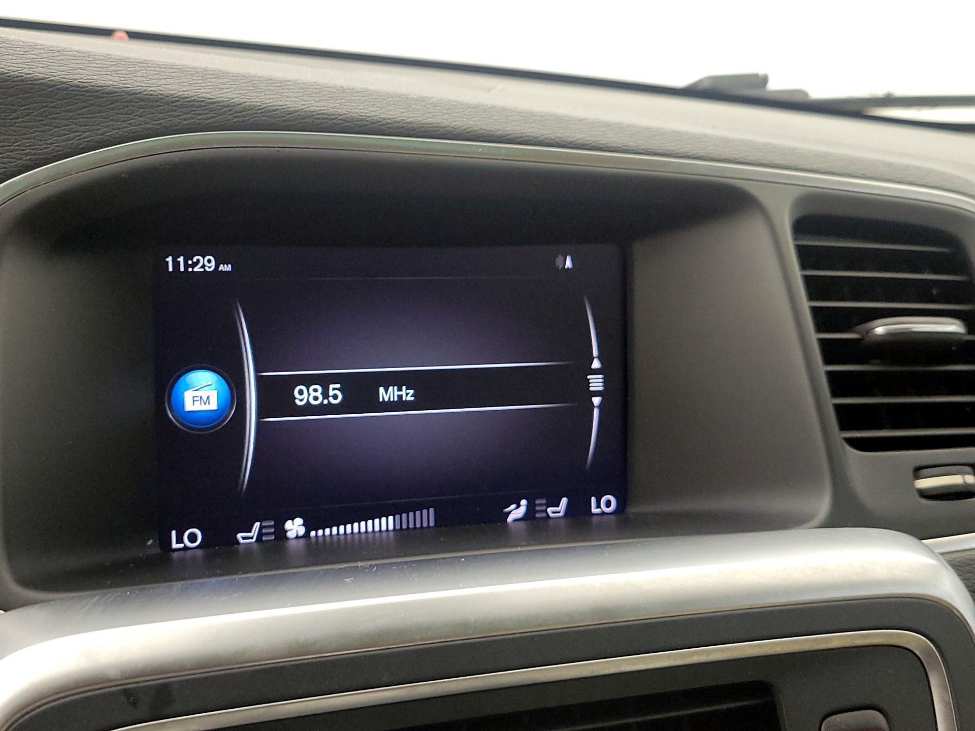 Thumbnail: 2018 Volvo S60 - 16