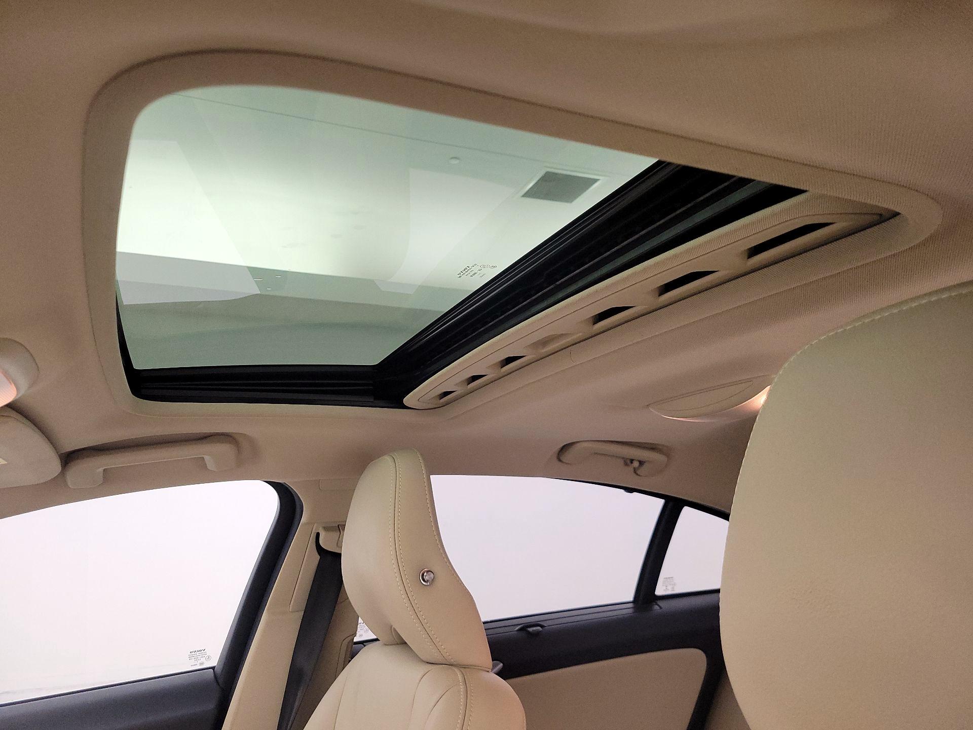 Thumbnail: 2018 Volvo S60 - 20