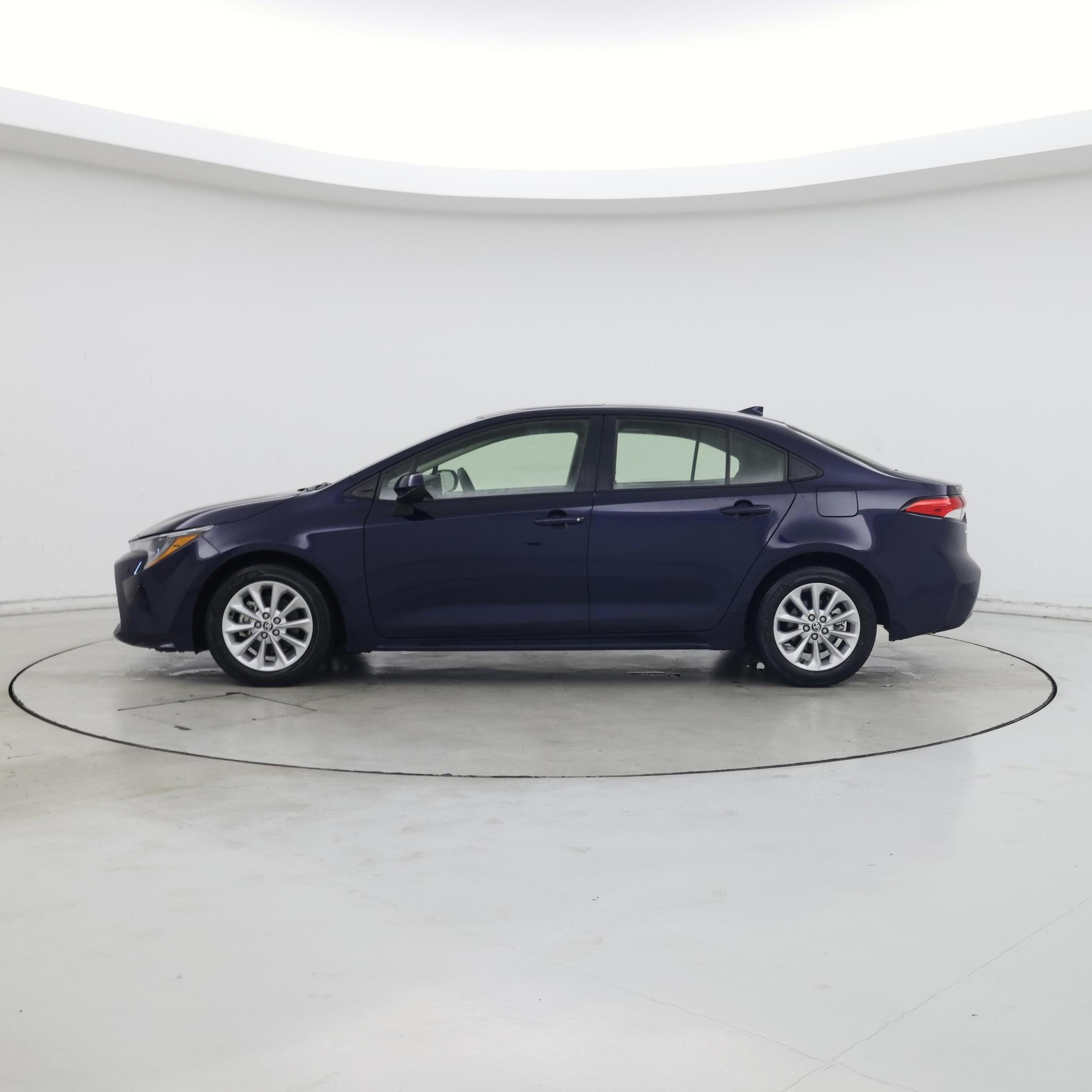 Thumbnail: 2022 Toyota Corolla - 3