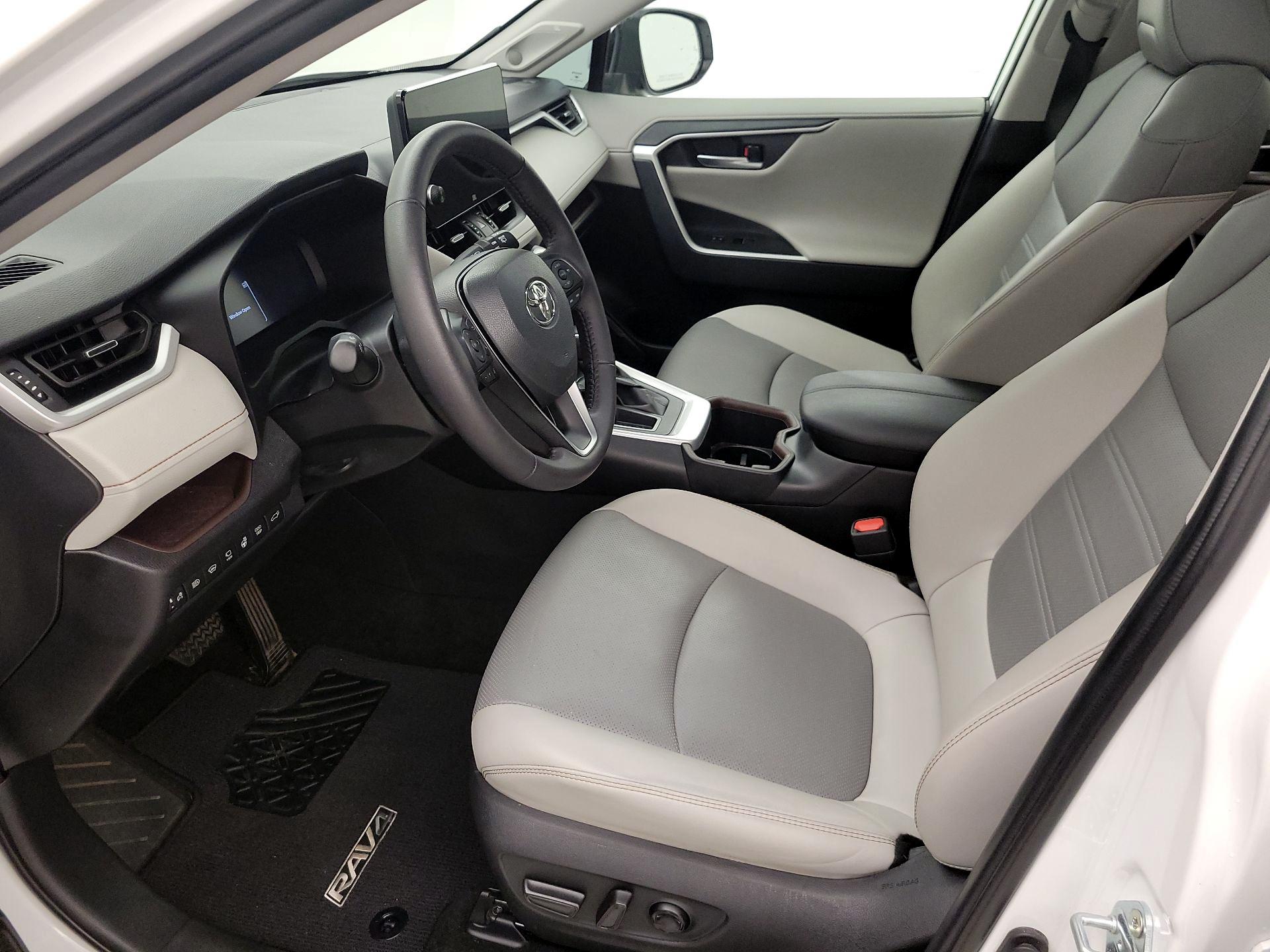 Thumbnail: 2024 Toyota RAV4 - 11