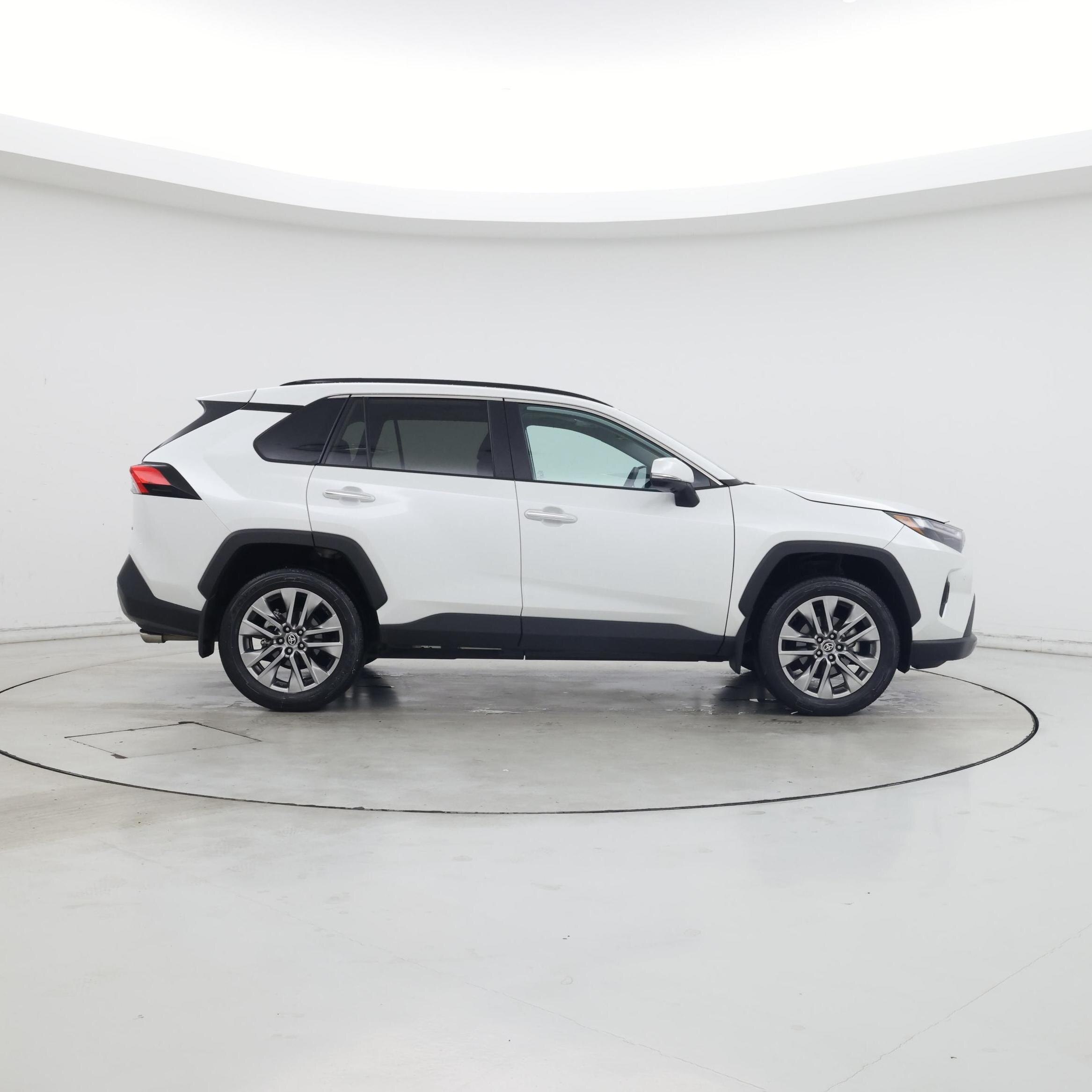 Thumbnail: 2024 Toyota RAV4 - 7