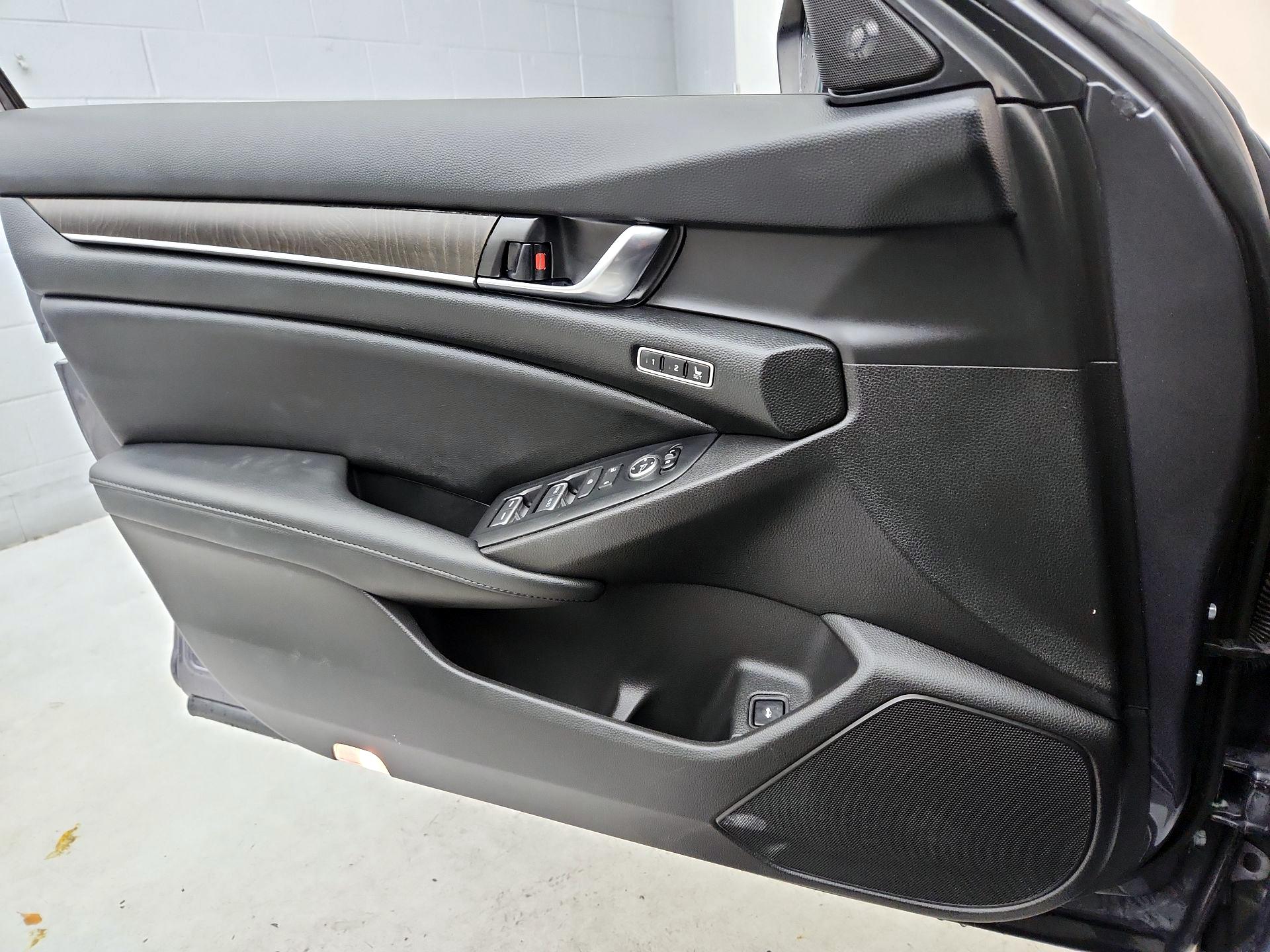 Thumbnail: 2022 Honda Accord - 12