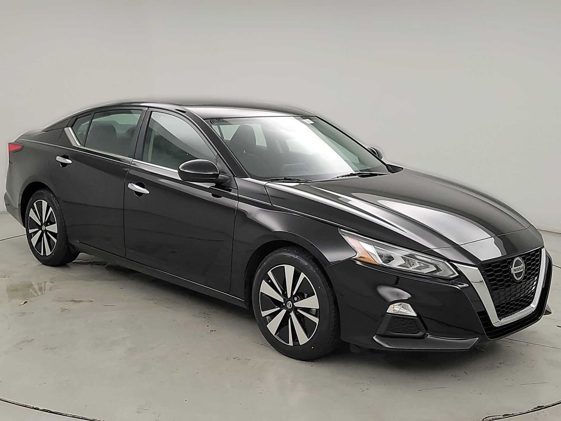 Thumbnail: 2022 Nissan Altima - 1