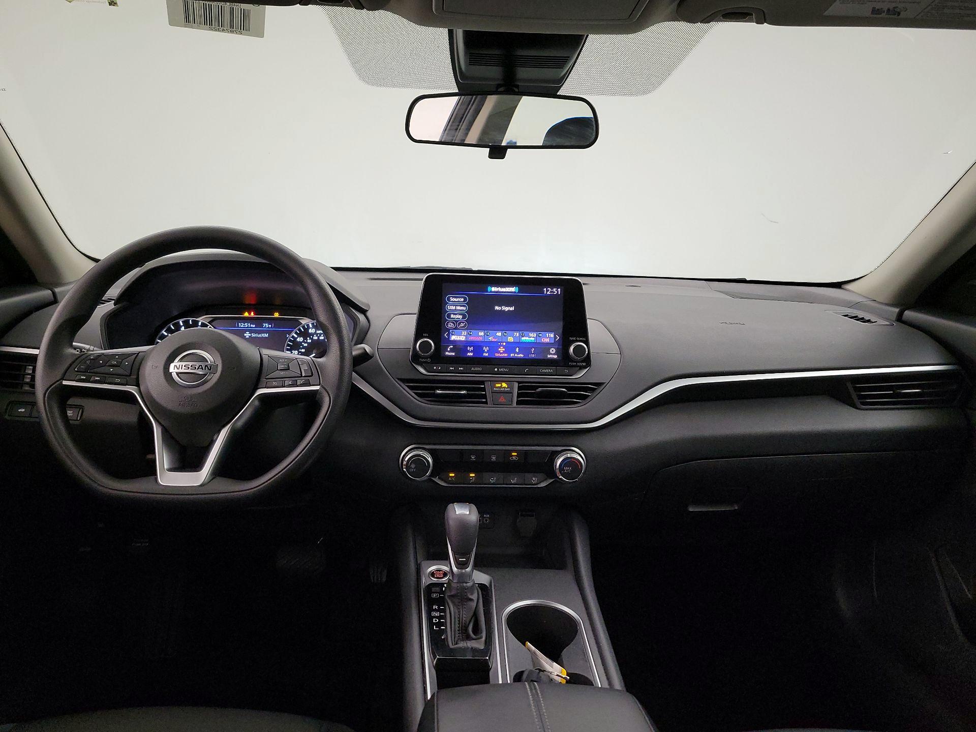 Thumbnail: 2022 Nissan Altima - 8