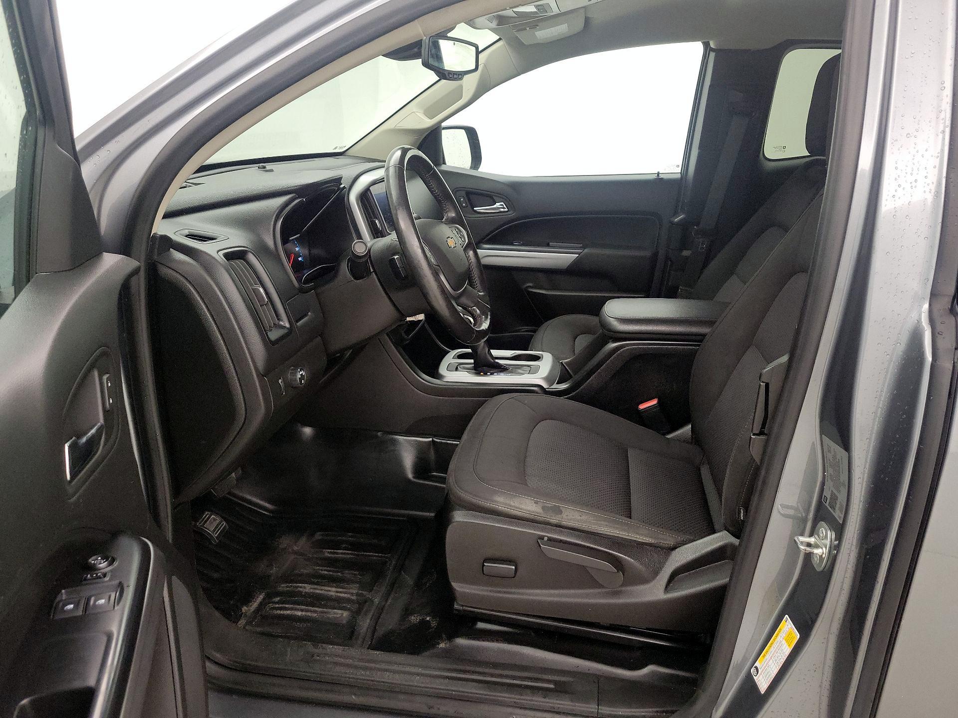 Thumbnail: 2022 Chevrolet Colorado - 11