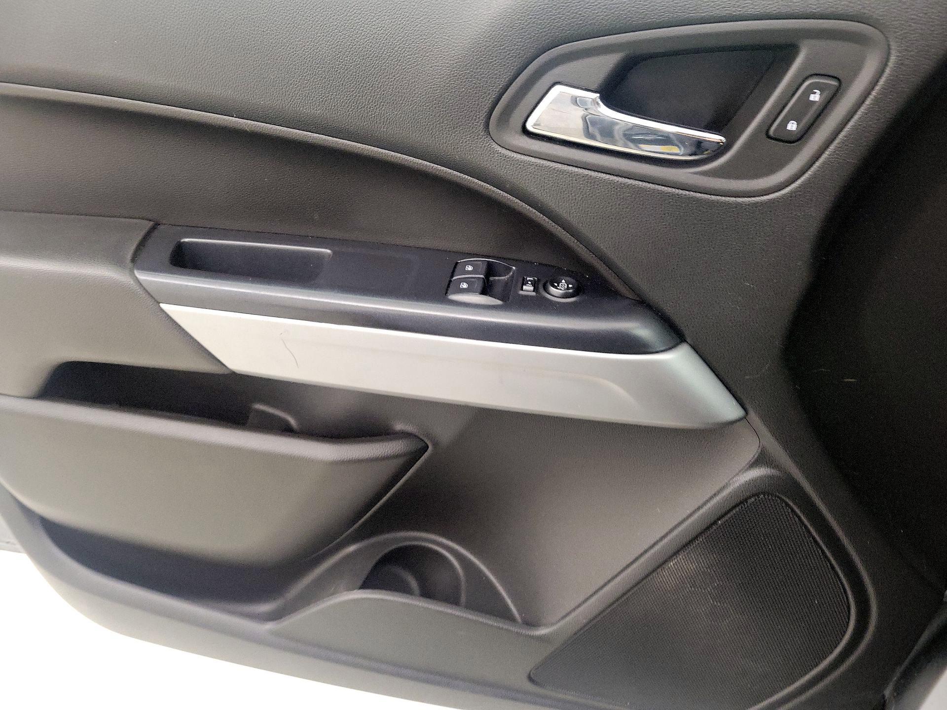 Thumbnail: 2022 Chevrolet Colorado - 12