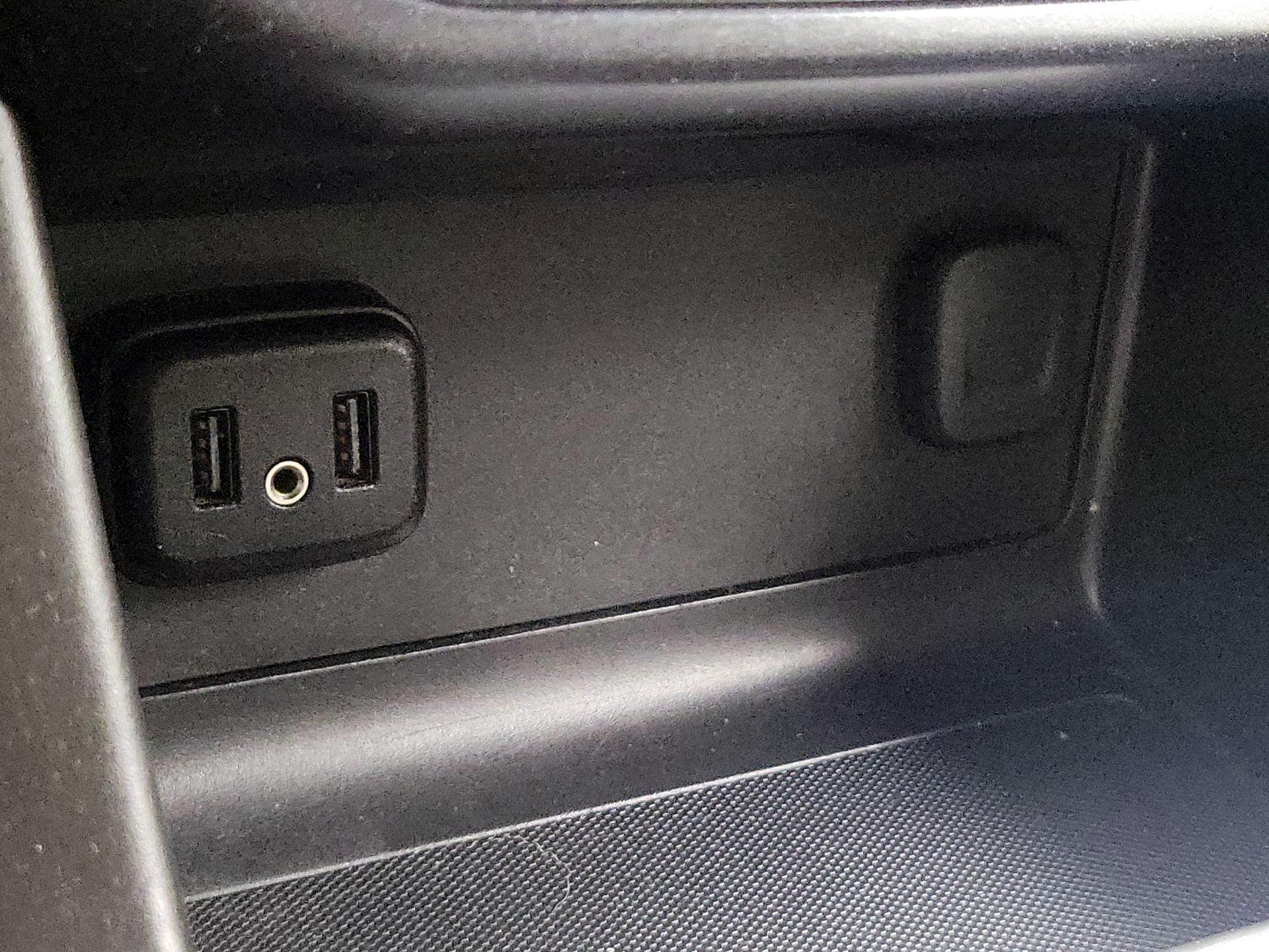 Thumbnail: 2022 Chevrolet Colorado - 18