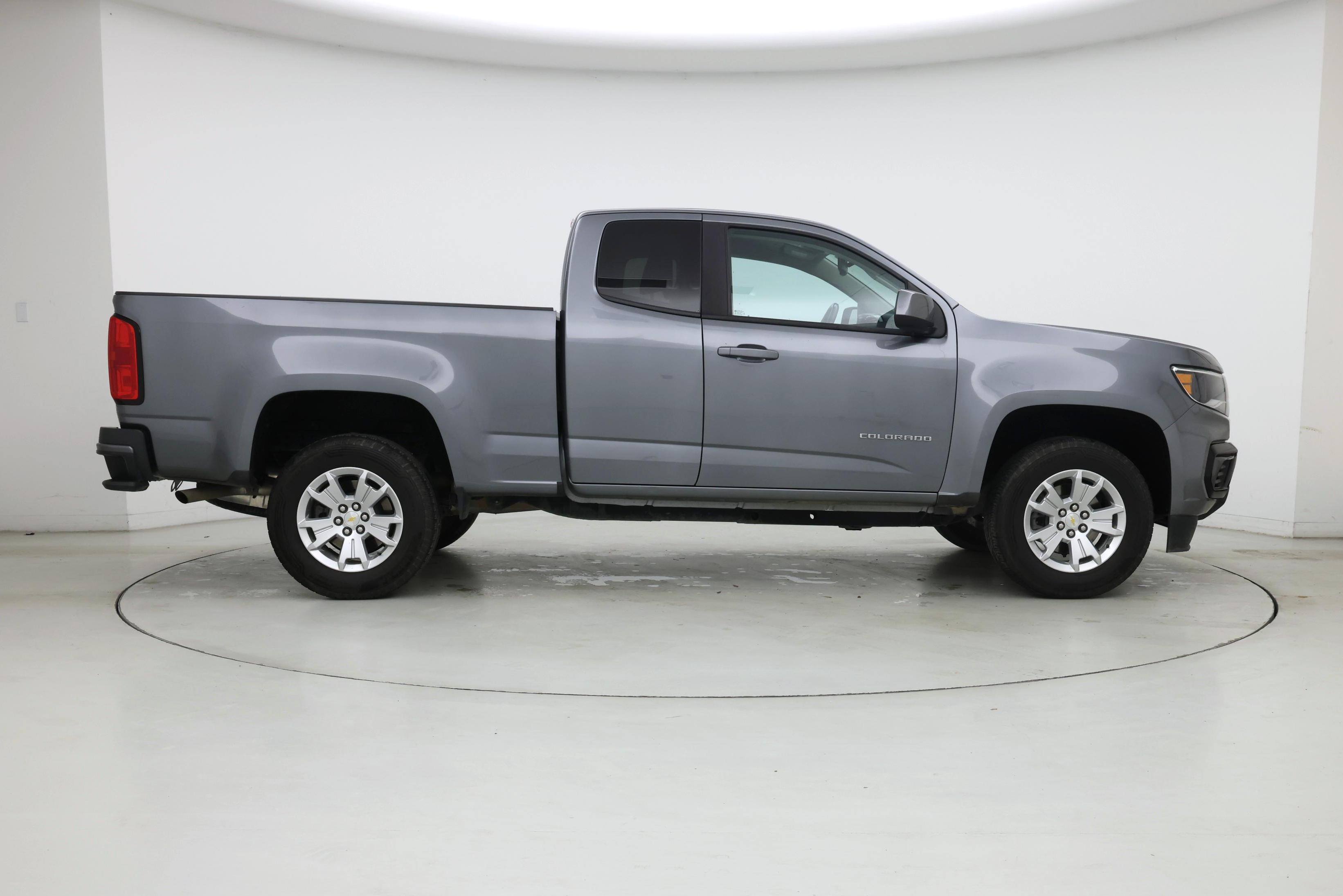 Thumbnail: 2022 Chevrolet Colorado - 7