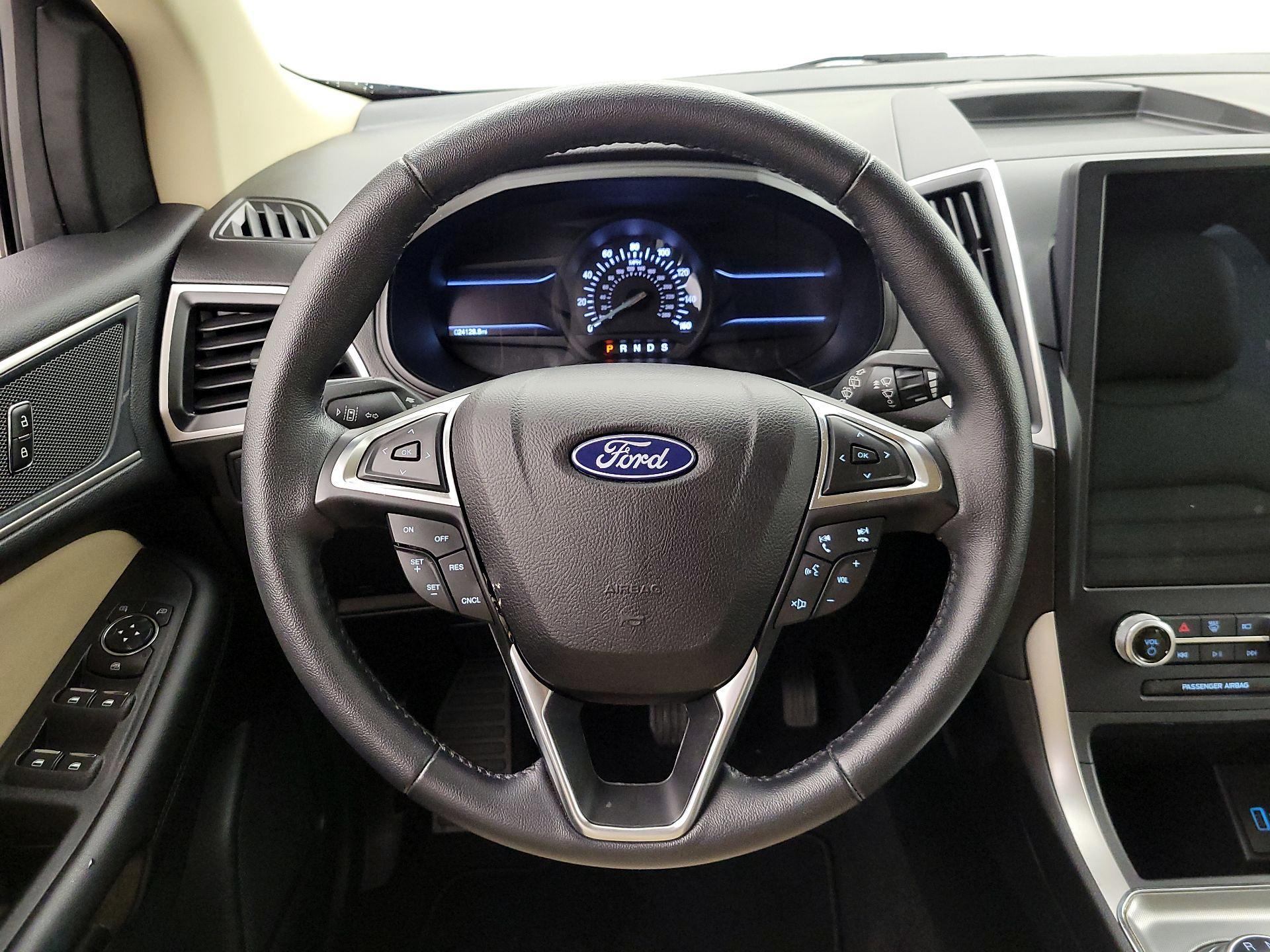 Thumbnail: 2022 Ford Edge - 10