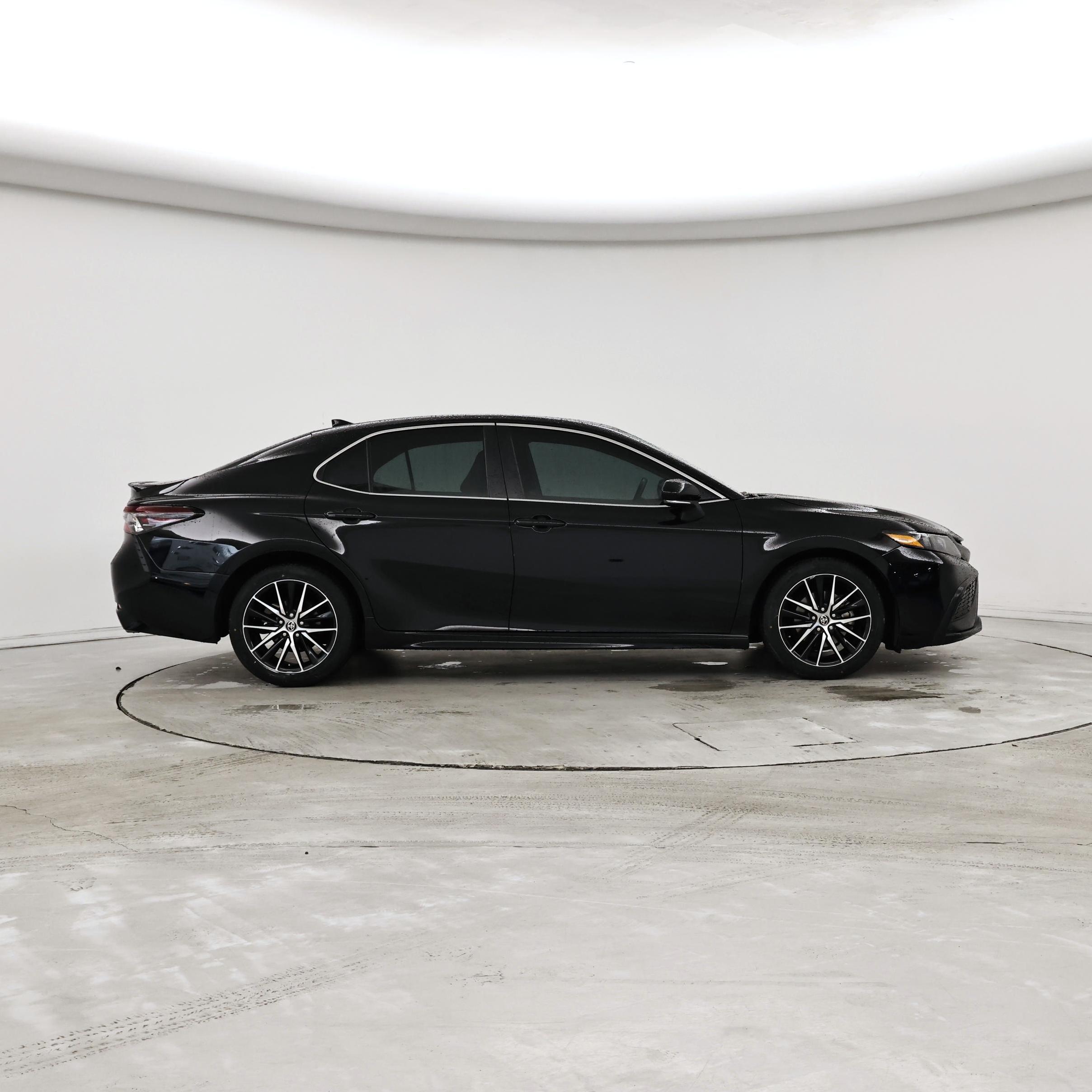 Thumbnail: 2023 Toyota Camry - 7