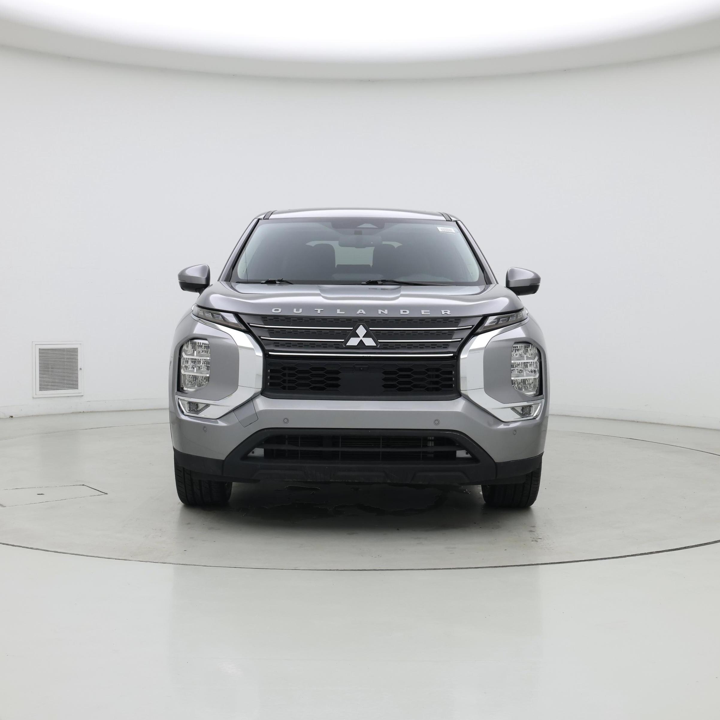 Thumbnail: 2023 Mitsubishi Outlander - 5