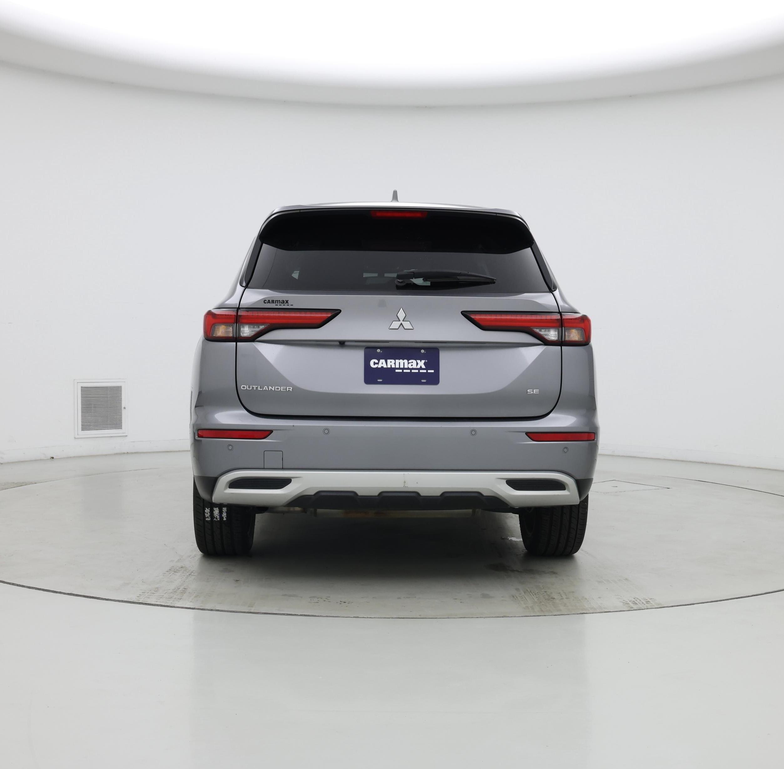 Thumbnail: 2023 Mitsubishi Outlander - 6