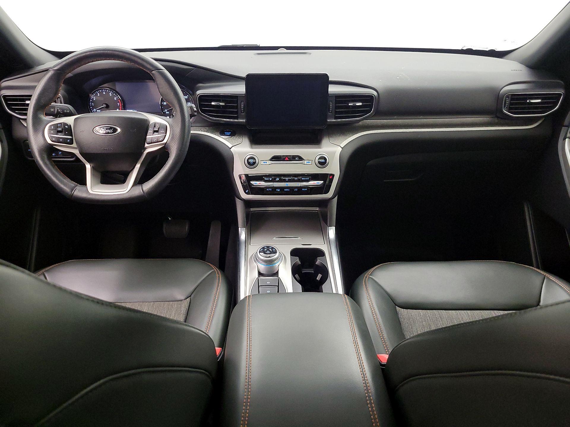 Thumbnail: 2022 Ford Explorer - 9