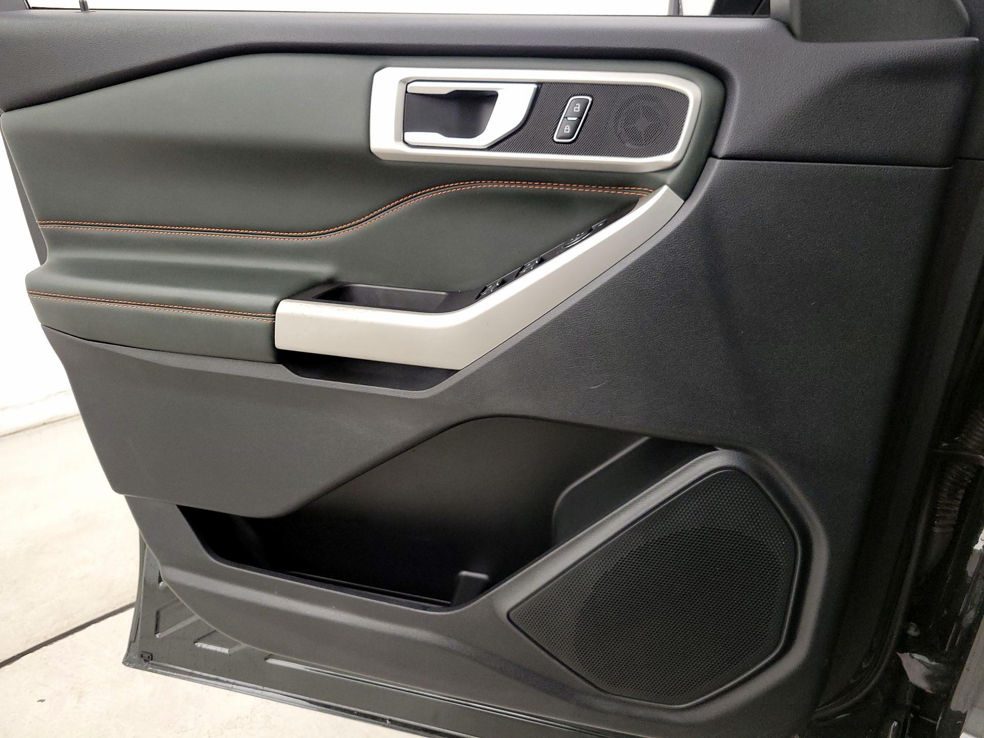 Thumbnail: 2022 Ford Explorer - 12