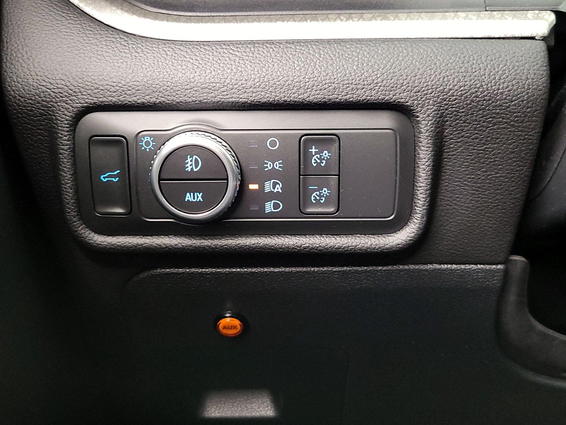 Thumbnail: 2022 Ford Explorer - 13