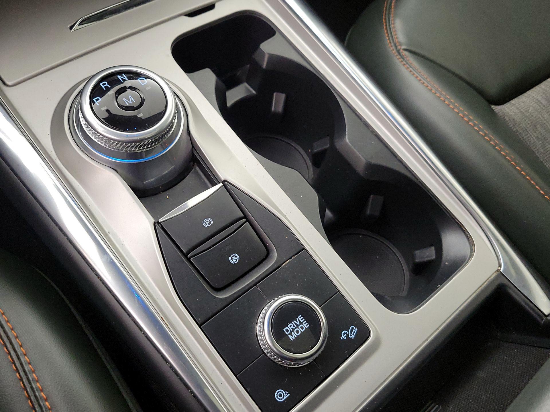 Thumbnail: 2022 Ford Explorer - 18